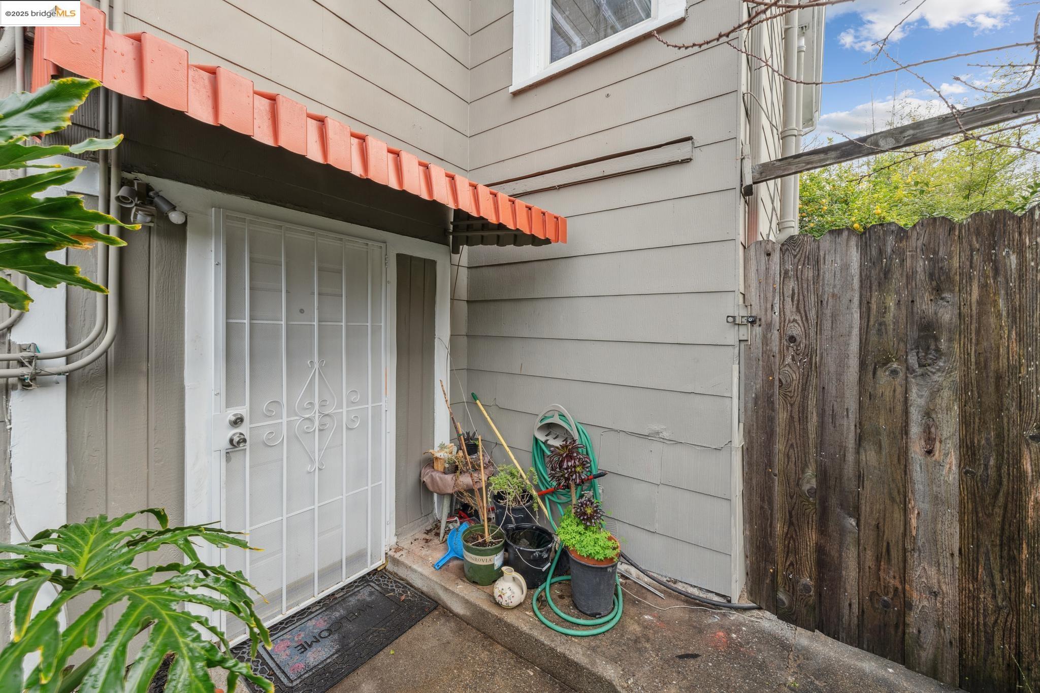 5848 Occidental St