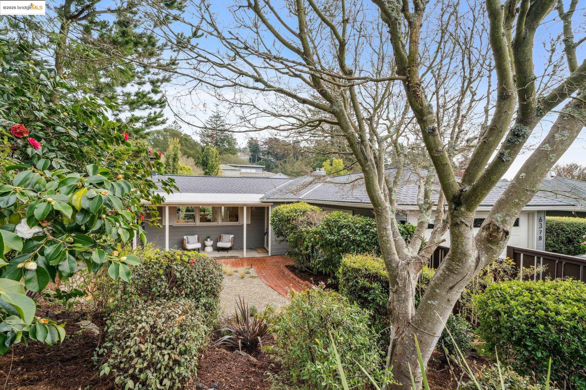 Detail Gallery Image 1 of 1 For 6378 Ascot Dr, Oakland,  CA 94611 - 4 Beds | 3 Baths