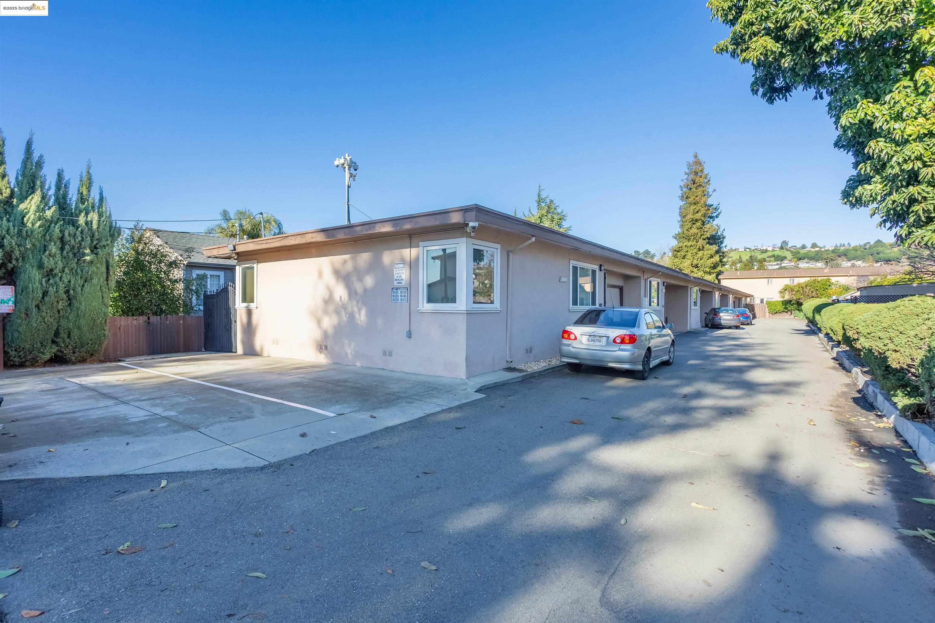 Detail Gallery Image 2 of 7 For 16118 Mateo St, San Leandro,  CA 94578 - – Beds | – Baths
