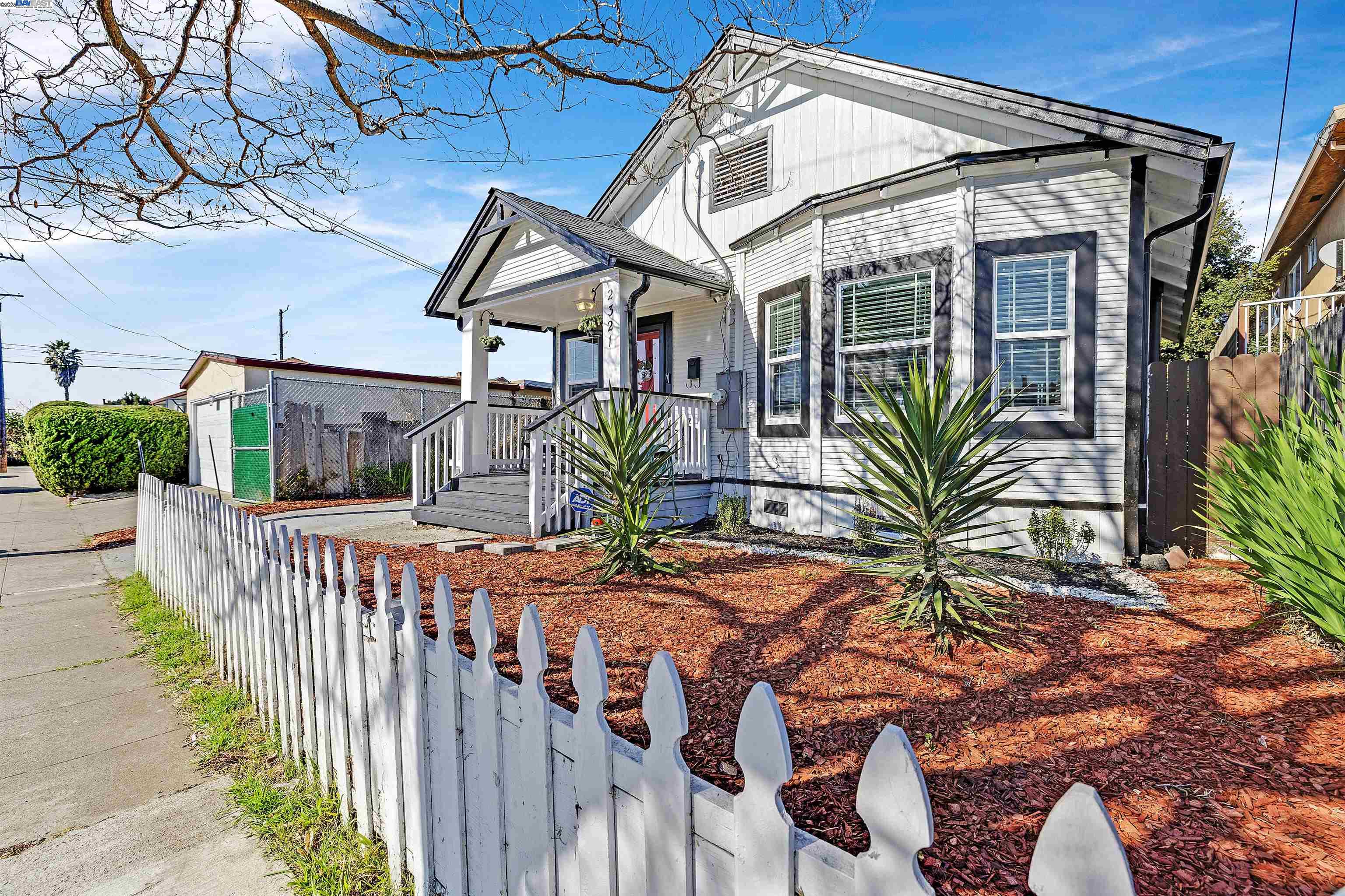 2321 88Th Ave, Oakland, California 94605, 2 Bedrooms Bedrooms, 4 Rooms Rooms,2 BathroomsBathrooms,Residential,For Sale,2321 88Th Ave,41086028