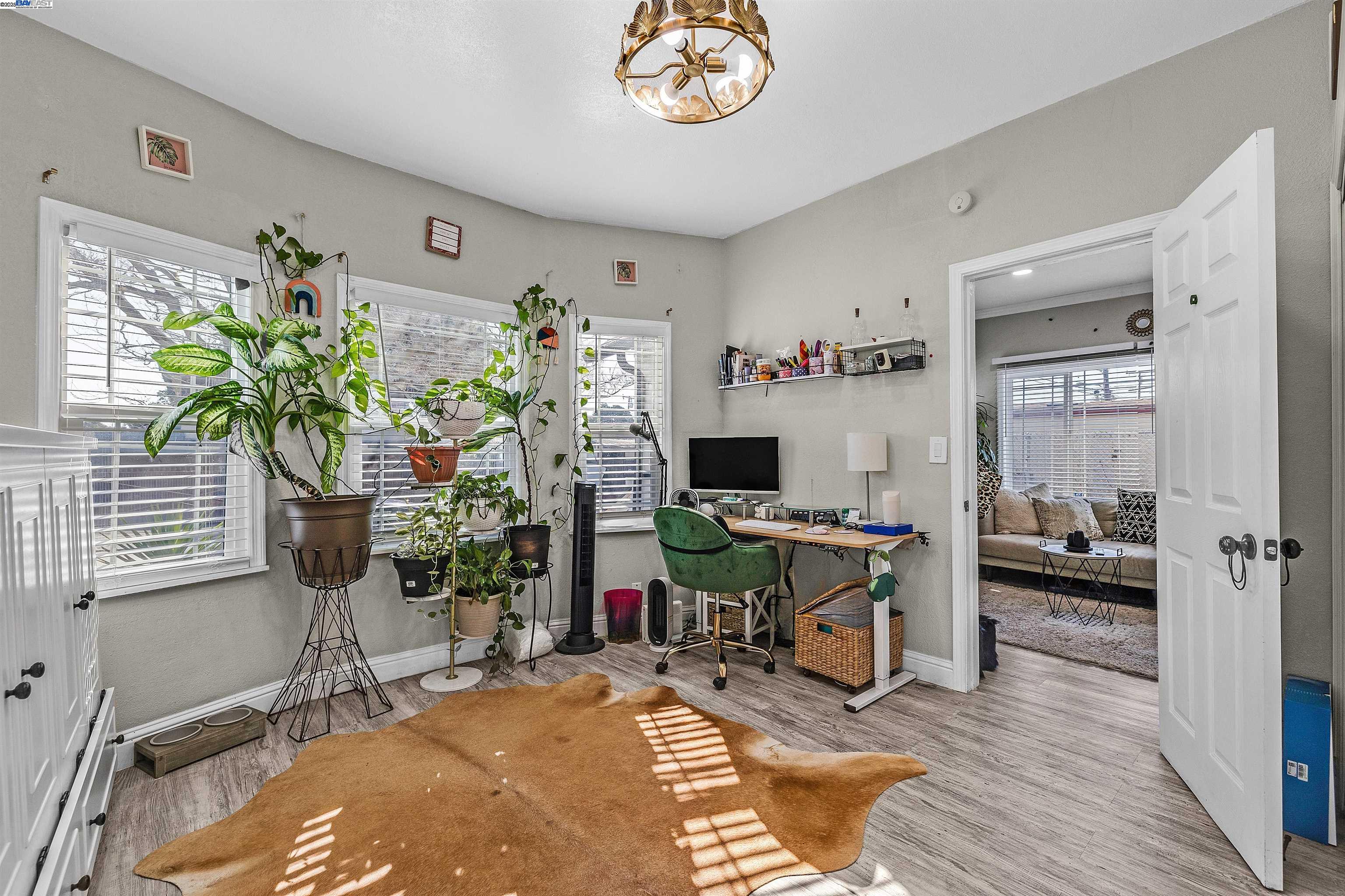 2321 88Th Ave, Oakland, California 94605, 2 Bedrooms Bedrooms, 4 Rooms Rooms,2 BathroomsBathrooms,Residential,For Sale,2321 88Th Ave,41086028