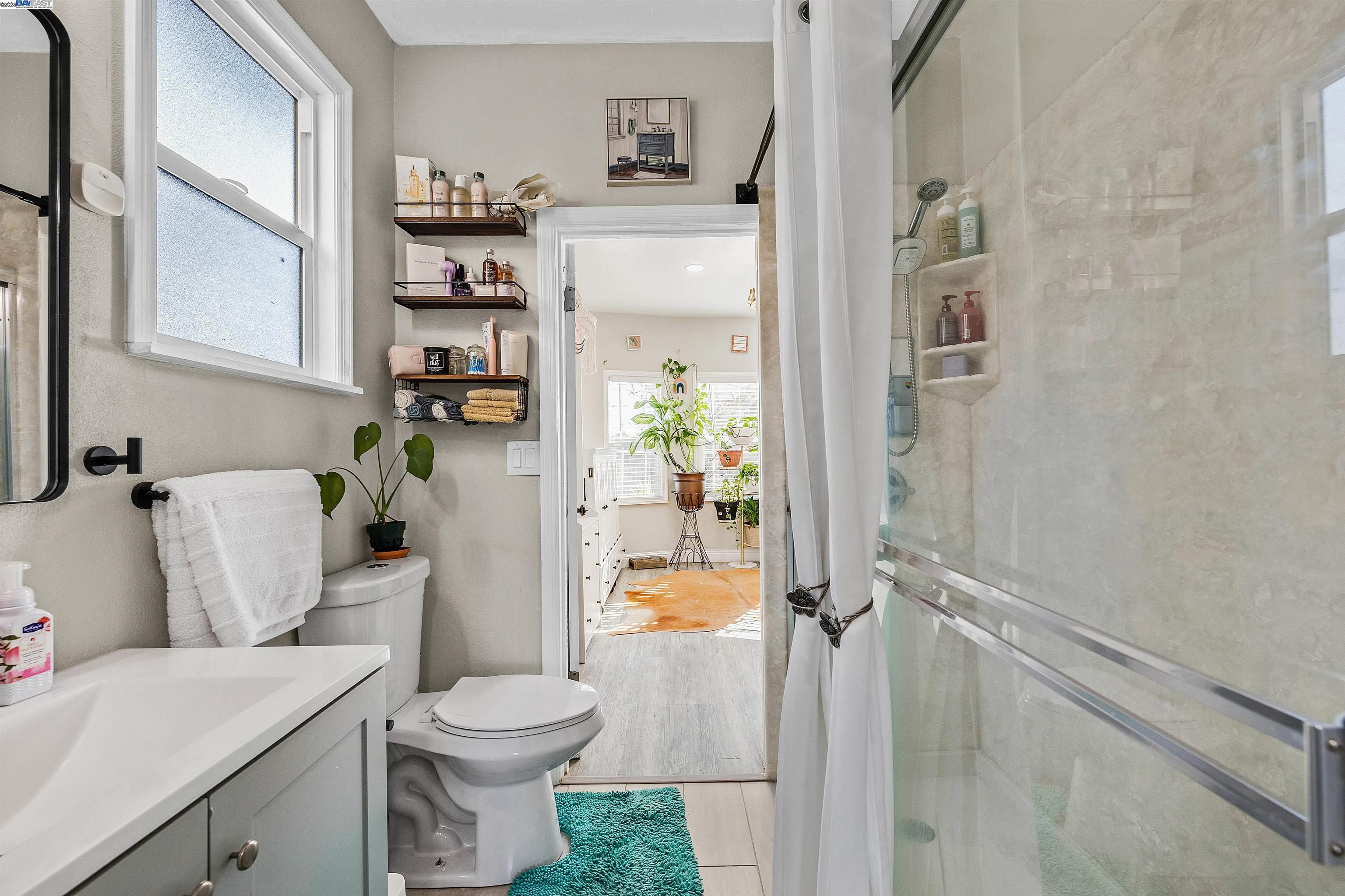 2321 88Th Ave, Oakland, California 94605, 2 Bedrooms Bedrooms, 4 Rooms Rooms,2 BathroomsBathrooms,Residential,For Sale,2321 88Th Ave,41086028