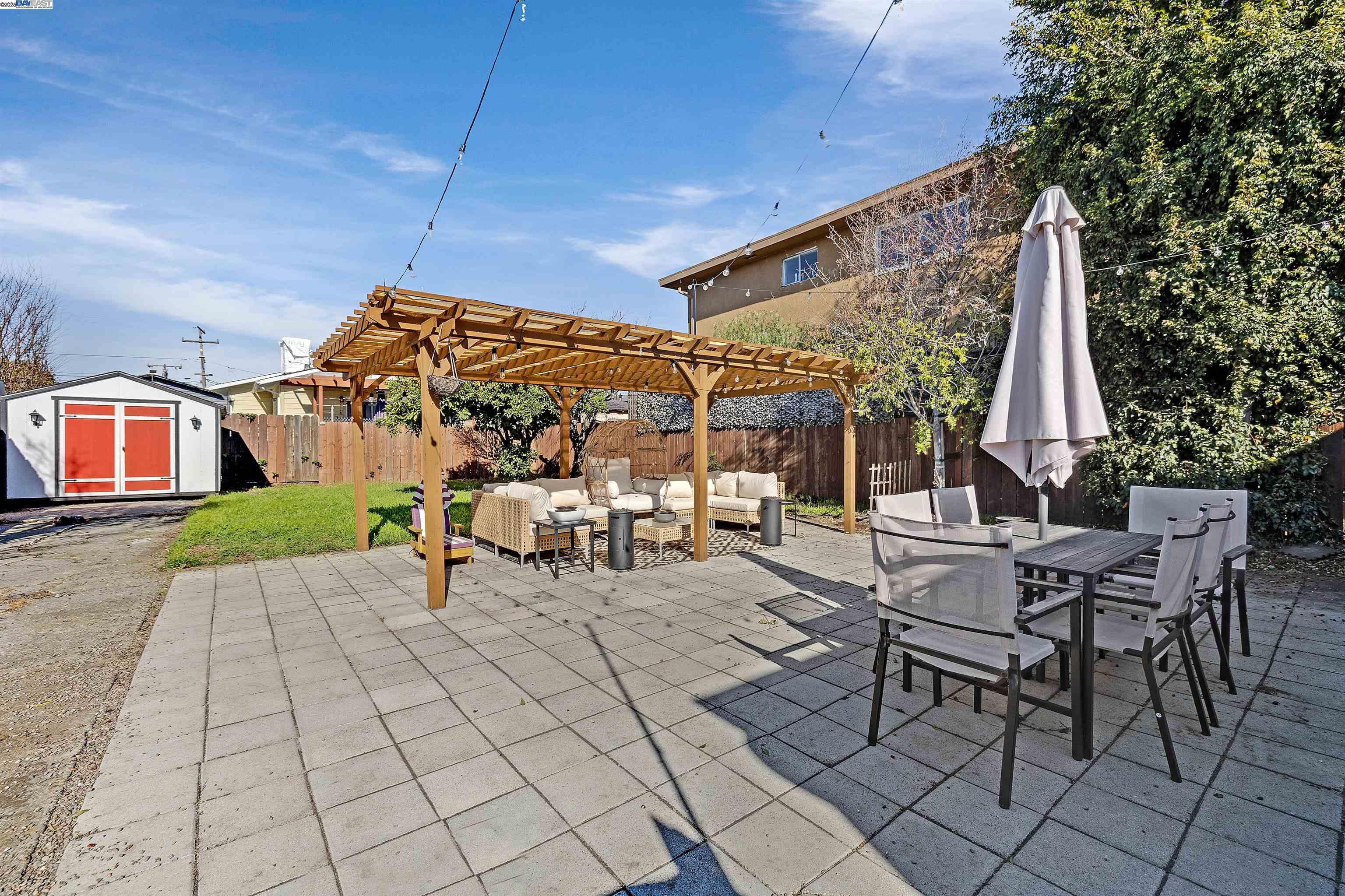 2321 88Th Ave, Oakland, California 94605, 2 Bedrooms Bedrooms, 4 Rooms Rooms,2 BathroomsBathrooms,Residential,For Sale,2321 88Th Ave,41086028