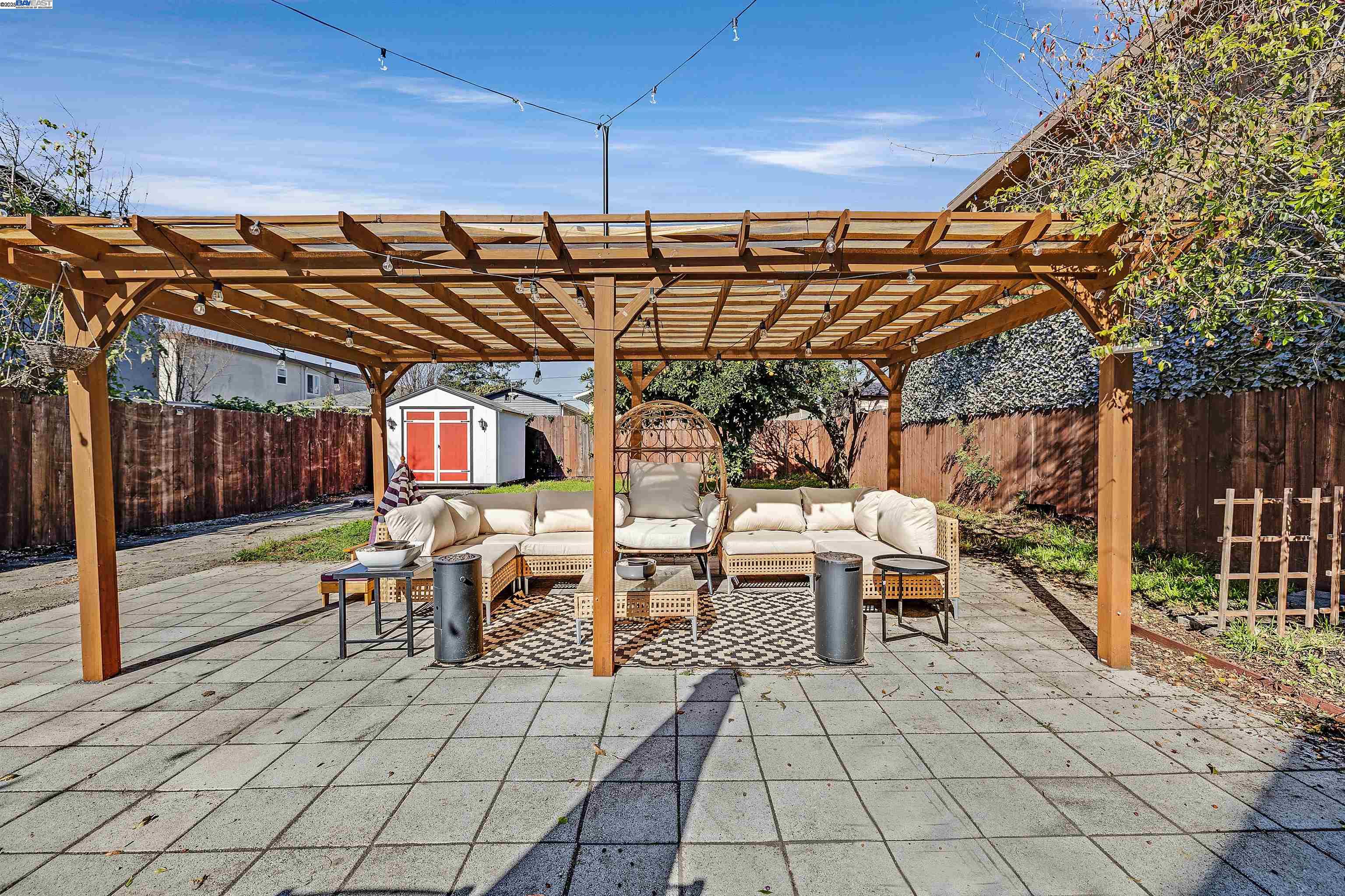 2321 88Th Ave, Oakland, California 94605, 2 Bedrooms Bedrooms, 4 Rooms Rooms,2 BathroomsBathrooms,Residential,For Sale,2321 88Th Ave,41086028