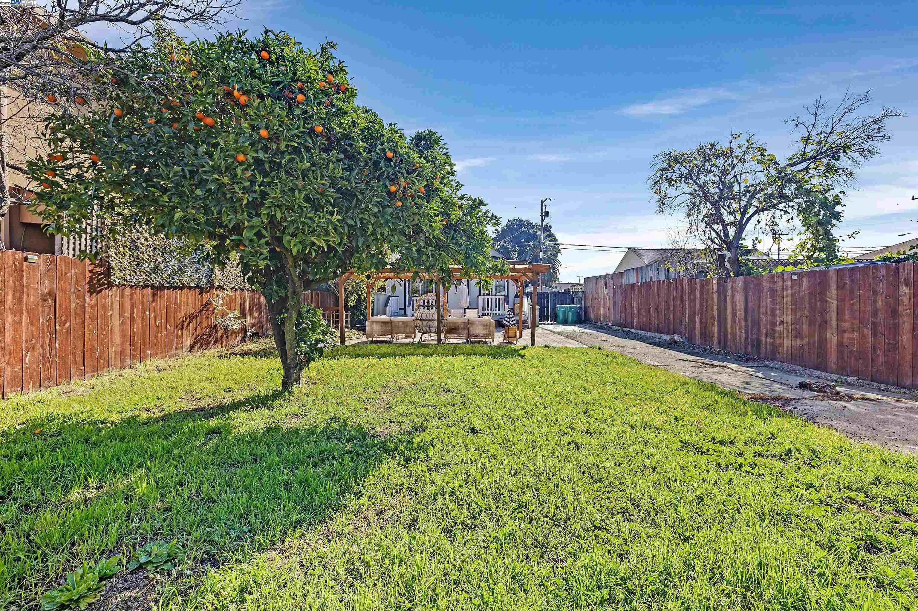 2321 88Th Ave, Oakland, California 94605, 2 Bedrooms Bedrooms, 4 Rooms Rooms,2 BathroomsBathrooms,Residential,For Sale,2321 88Th Ave,41086028