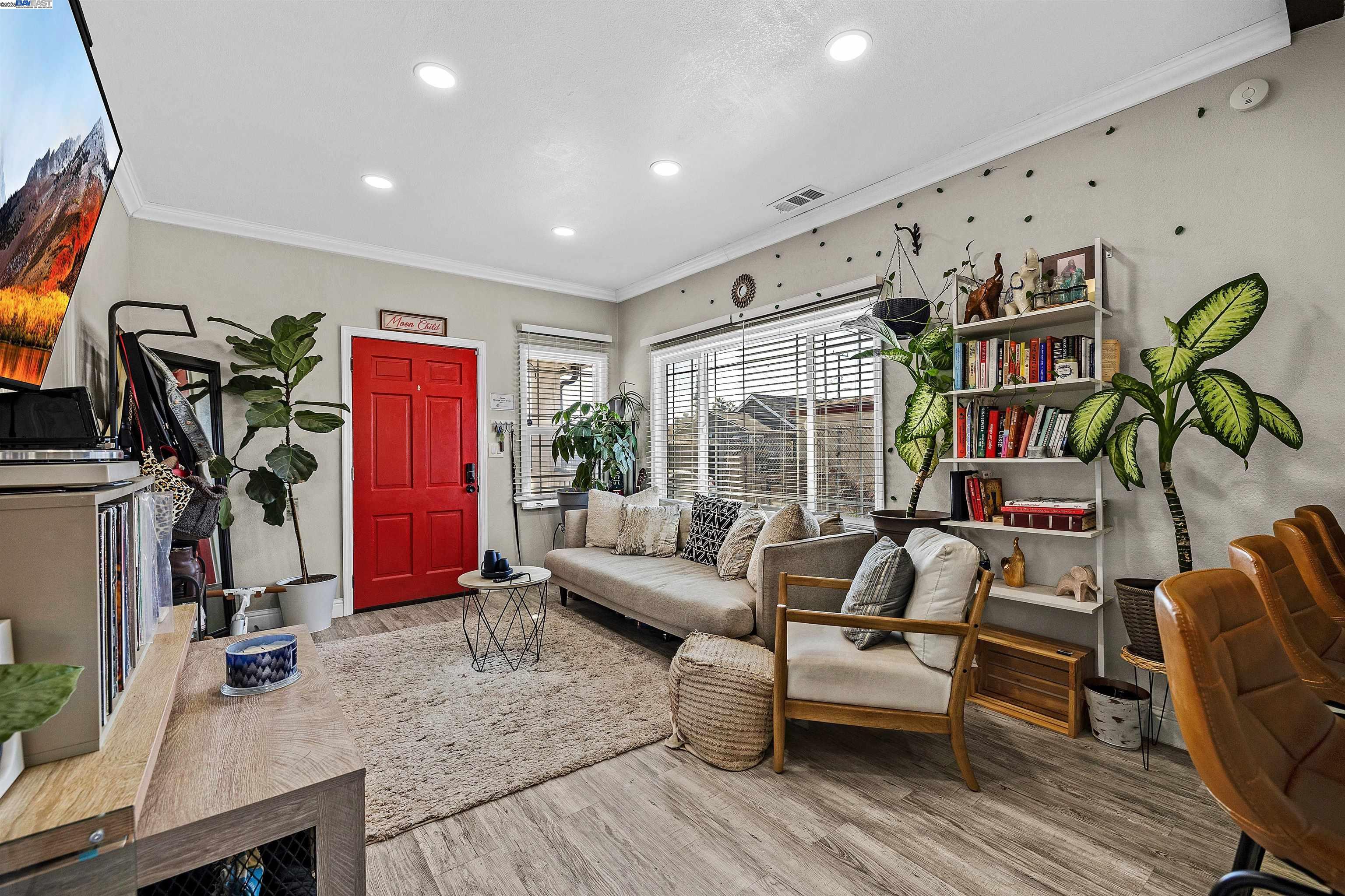 2321 88Th Ave, Oakland, California 94605, 2 Bedrooms Bedrooms, 4 Rooms Rooms,2 BathroomsBathrooms,Residential,For Sale,2321 88Th Ave,41086028