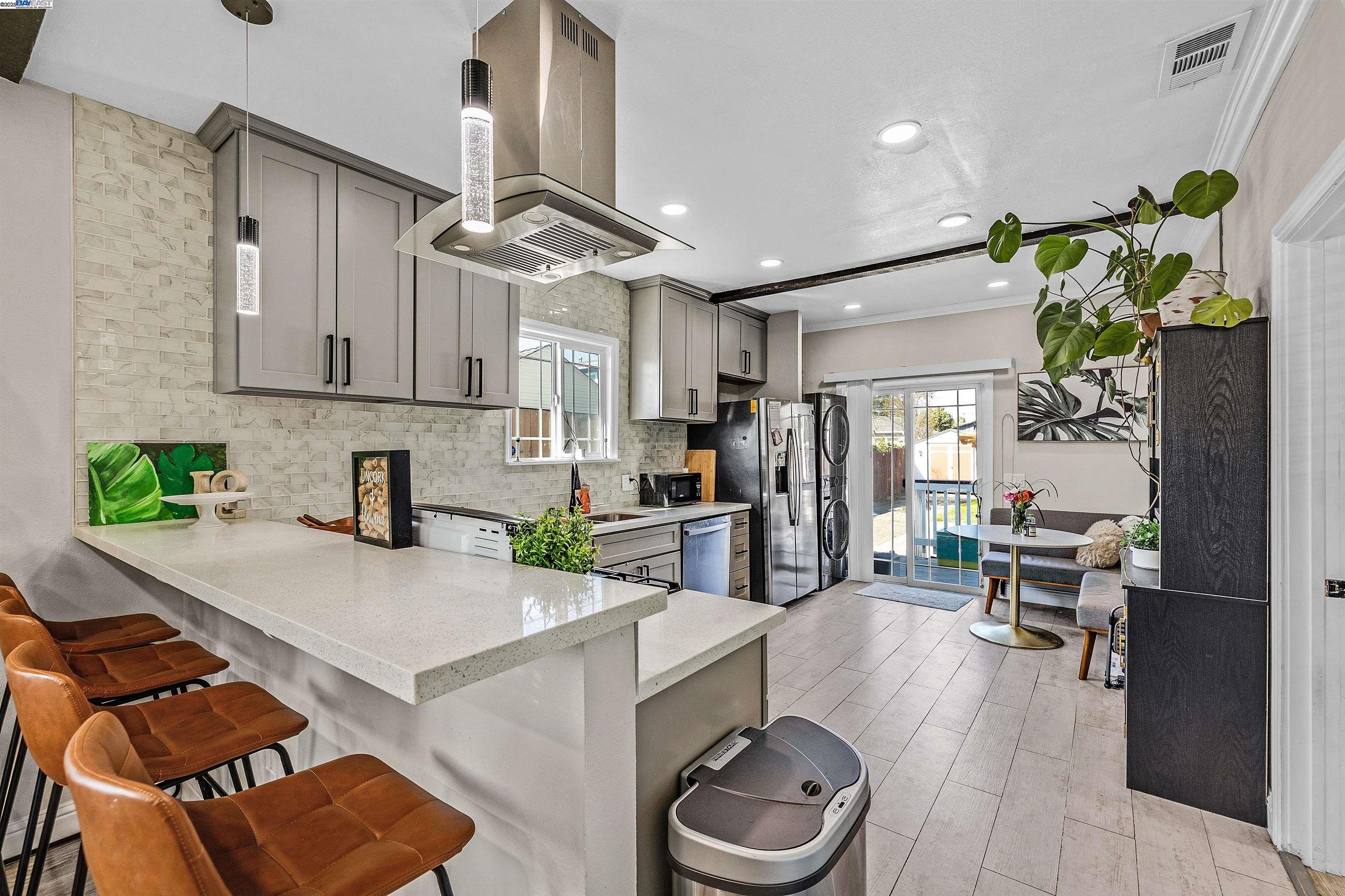 2321 88Th Ave, Oakland, California 94605, 2 Bedrooms Bedrooms, 4 Rooms Rooms,2 BathroomsBathrooms,Residential,For Sale,2321 88Th Ave,41086028