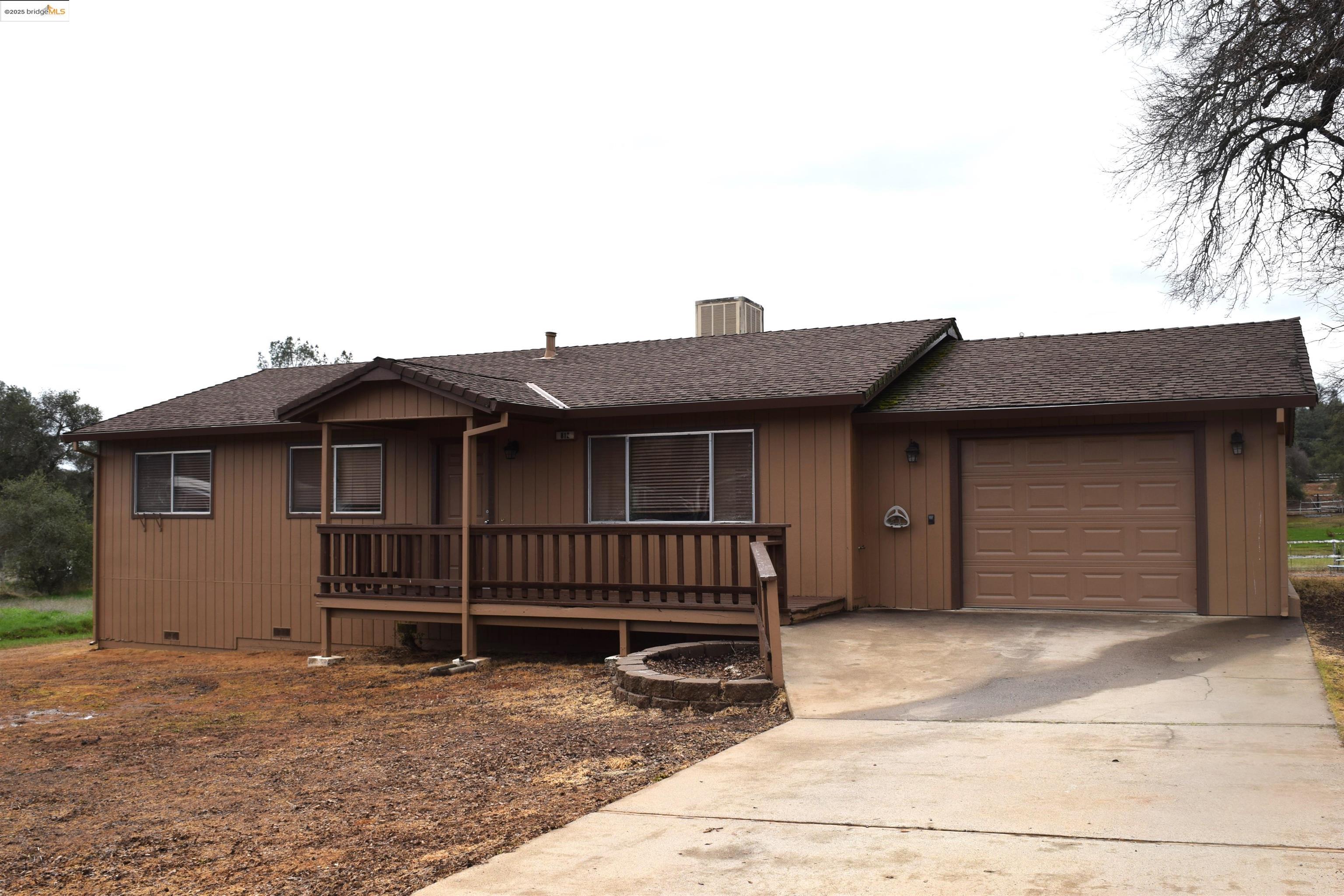 Detail Gallery Image 1 of 1 For 812 Feather Drive, Copperopolis,  CA 95228 - 3 Beds | 3/1 Baths