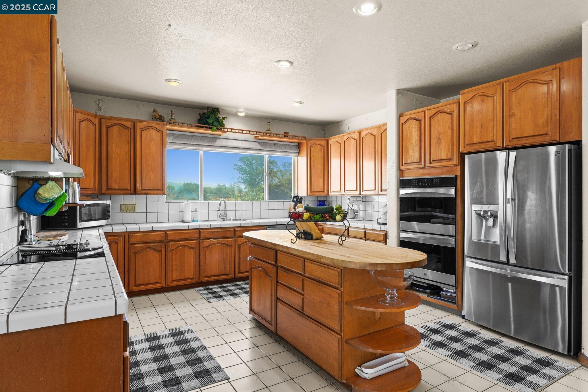 Detail Gallery Image 44 of 59 For 5267 Old Sonoma Rd, Napa,  CA 94559 - 5 Beds | 3/1 Baths