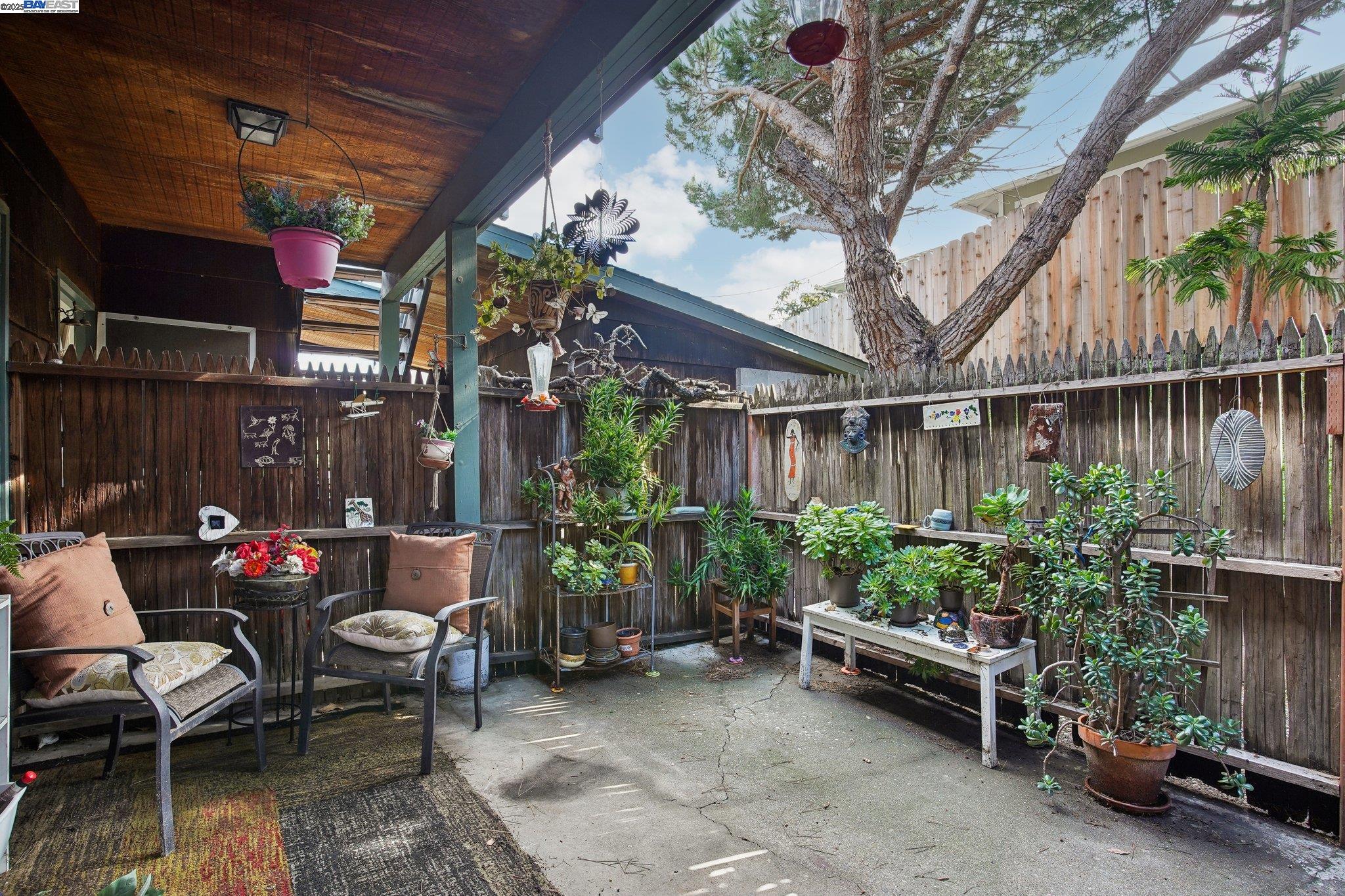 Detail Gallery Image 11 of 13 For 5955 Wenk Ave, Richmond,  CA 94804 - – Beds | – Baths