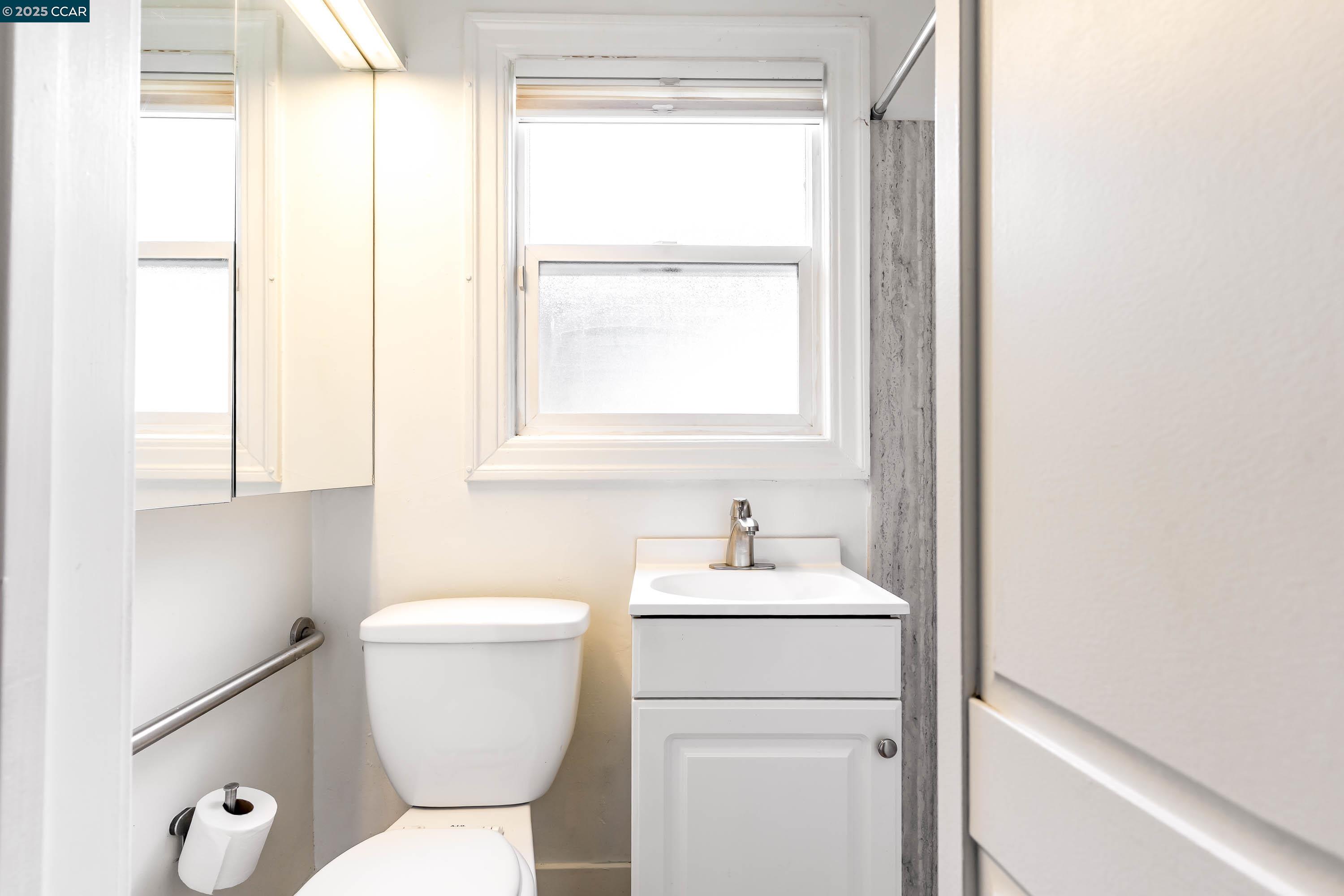 Detail Gallery Image 23 of 42 For 832 Mariposa Ave, Rodeo,  CA 94572 - 1 Beds | 1 Baths