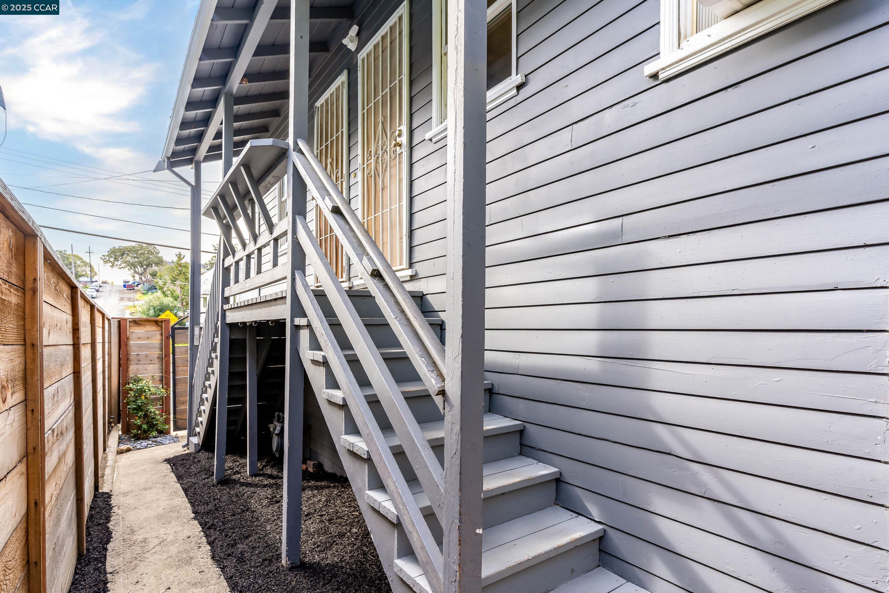 Detail Gallery Image 4 of 42 For 832 Mariposa Ave, Rodeo,  CA 94572 - 1 Beds | 1 Baths