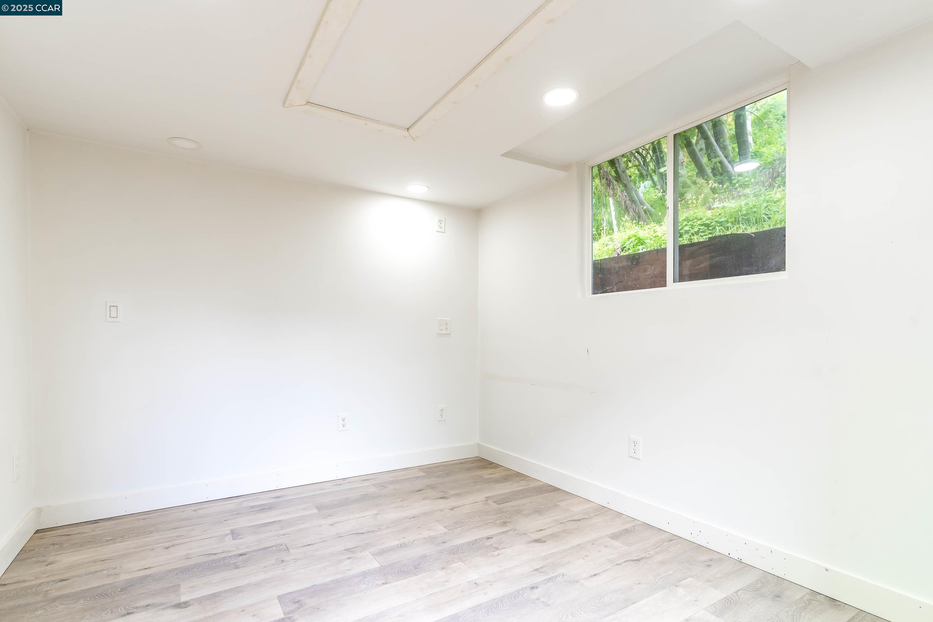 Detail Gallery Image 31 of 42 For 832 Mariposa Ave, Rodeo,  CA 94572 - 1 Beds | 1 Baths