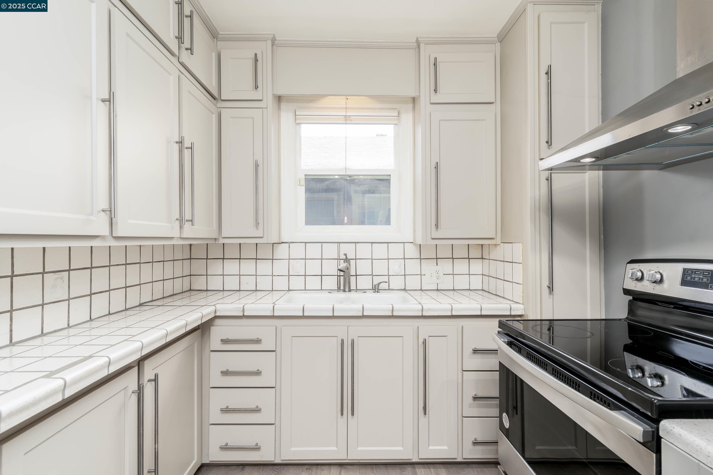 Detail Gallery Image 10 of 42 For 832 Mariposa Ave, Rodeo,  CA 94572 - 1 Beds | 1 Baths