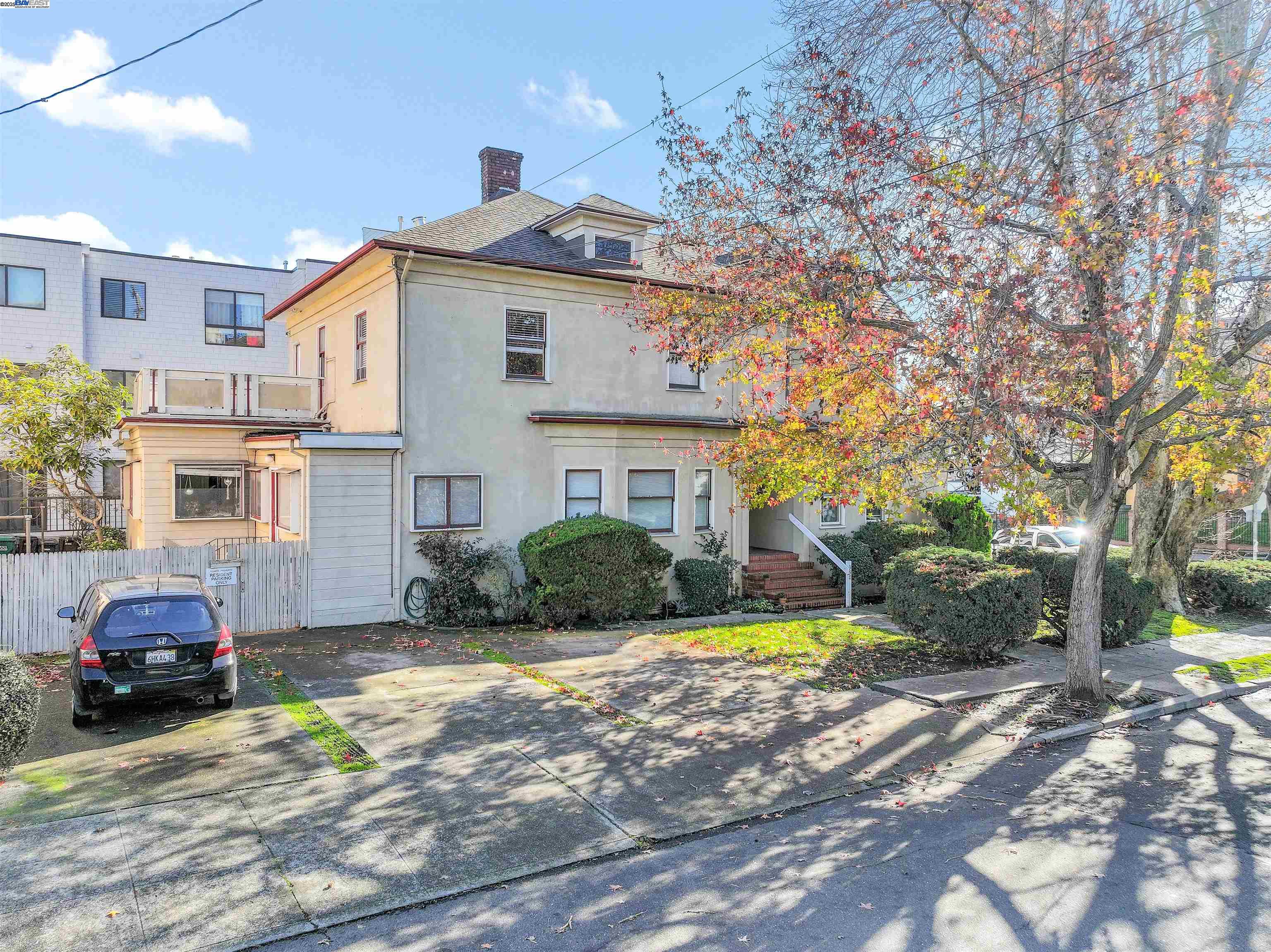 Front Image Thumbnail for BE41086078