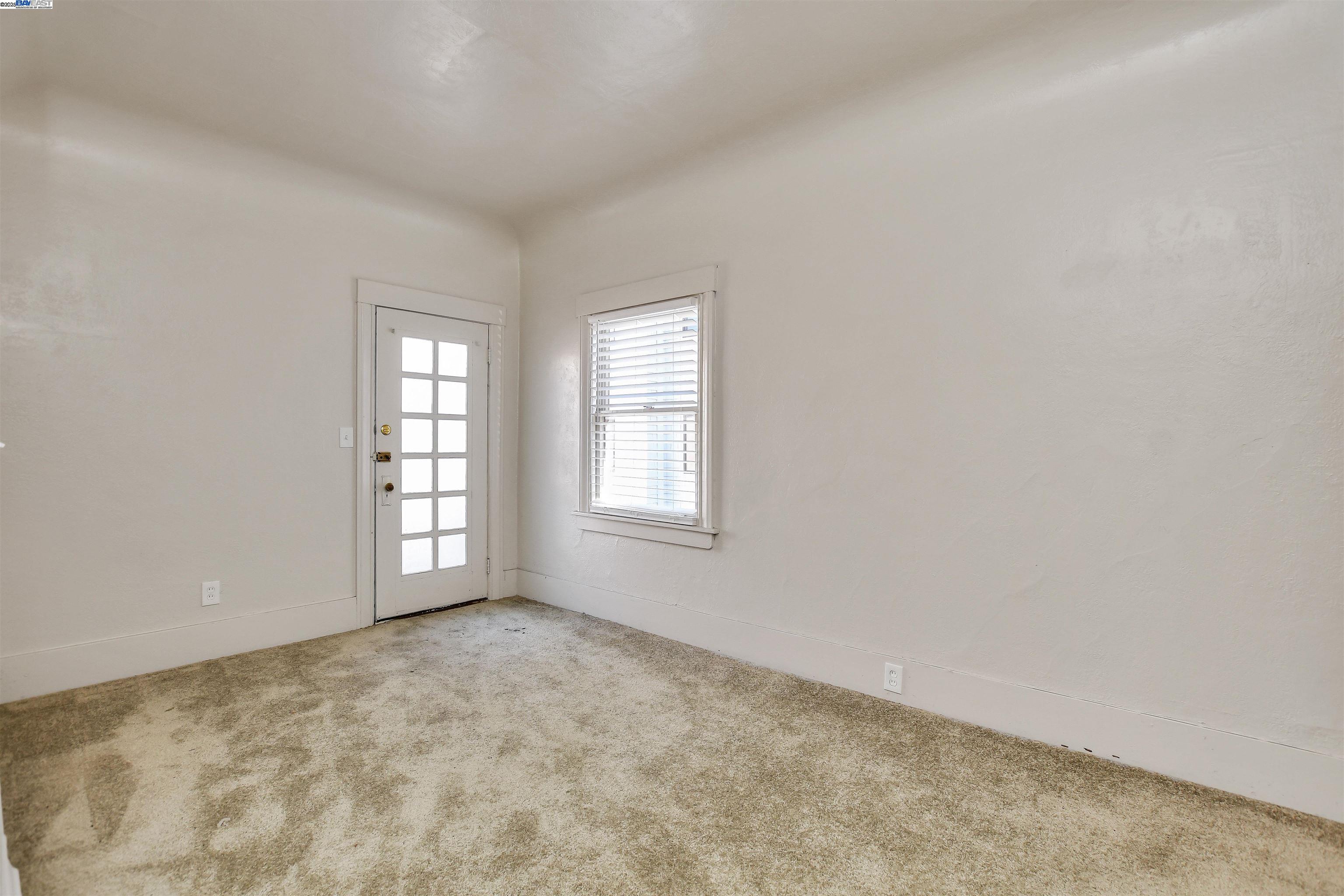 Detail Gallery Image 14 of 21 For 350 Adams St, Oakland,  CA 94610 - – Beds | – Baths