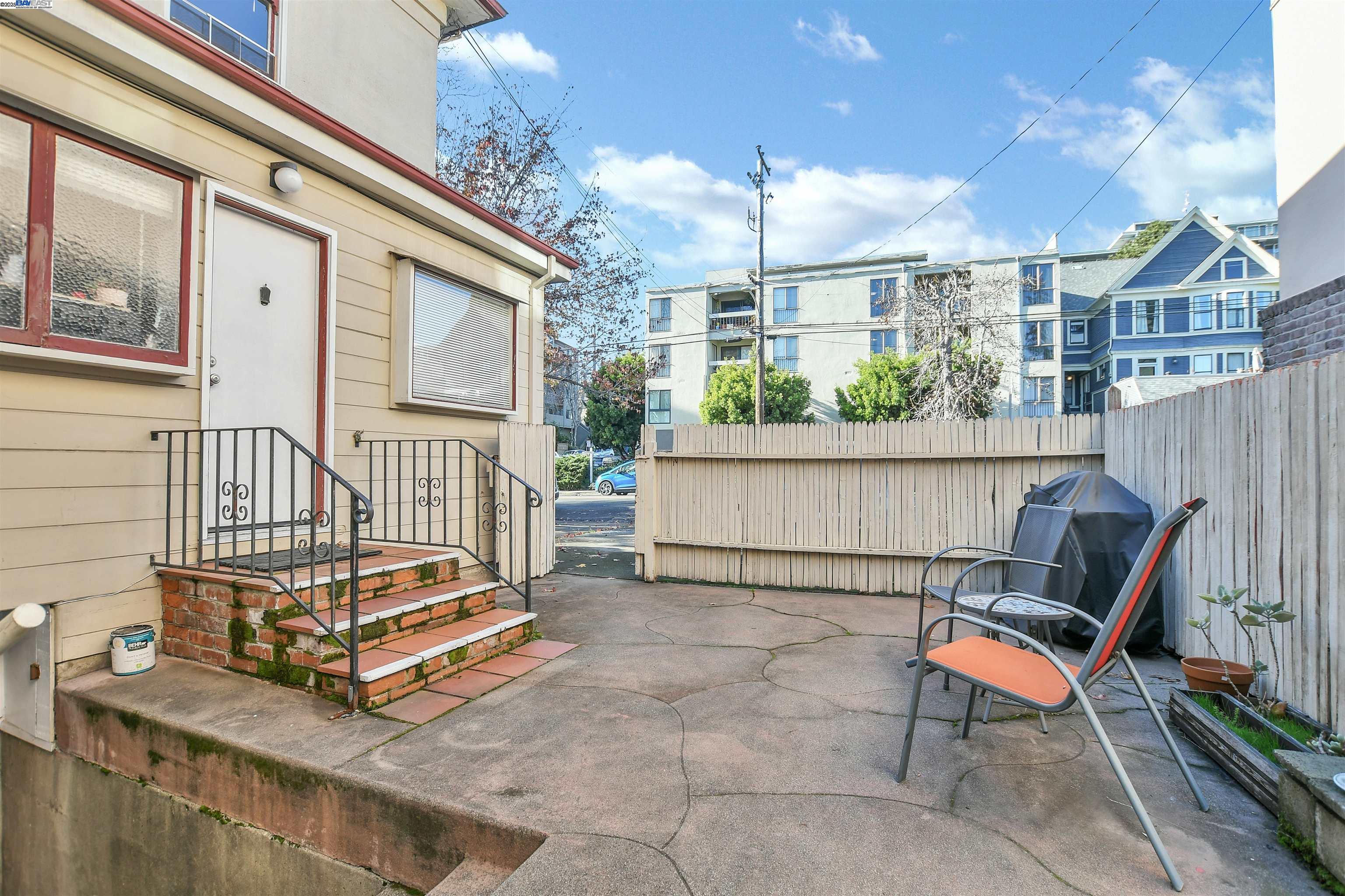 Detail Gallery Image 20 of 21 For 350 Adams St, Oakland,  CA 94610 - – Beds | – Baths