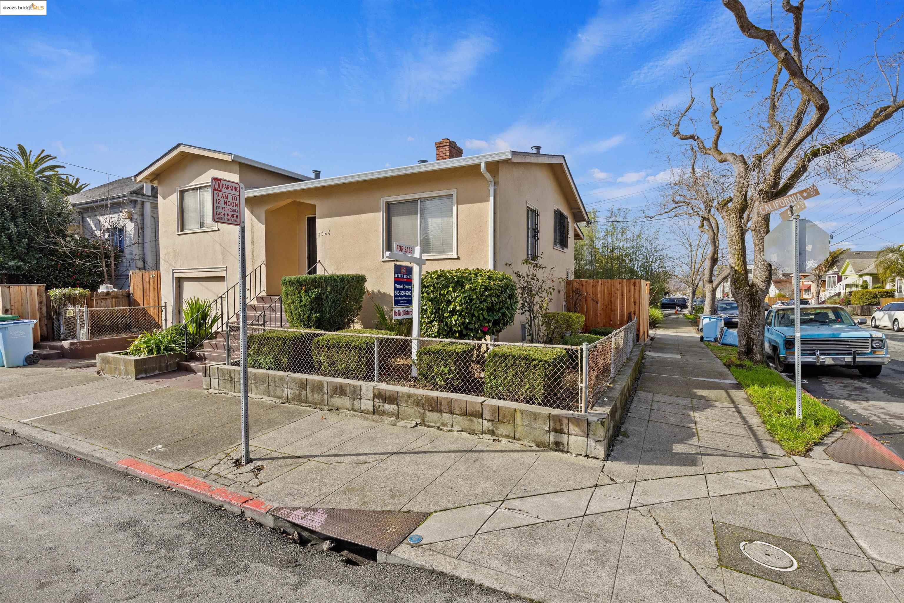 Detail Gallery Image 2 of 16 For 3324 California St, Berkeley,  CA 94703 - 2 Beds | 1 Baths