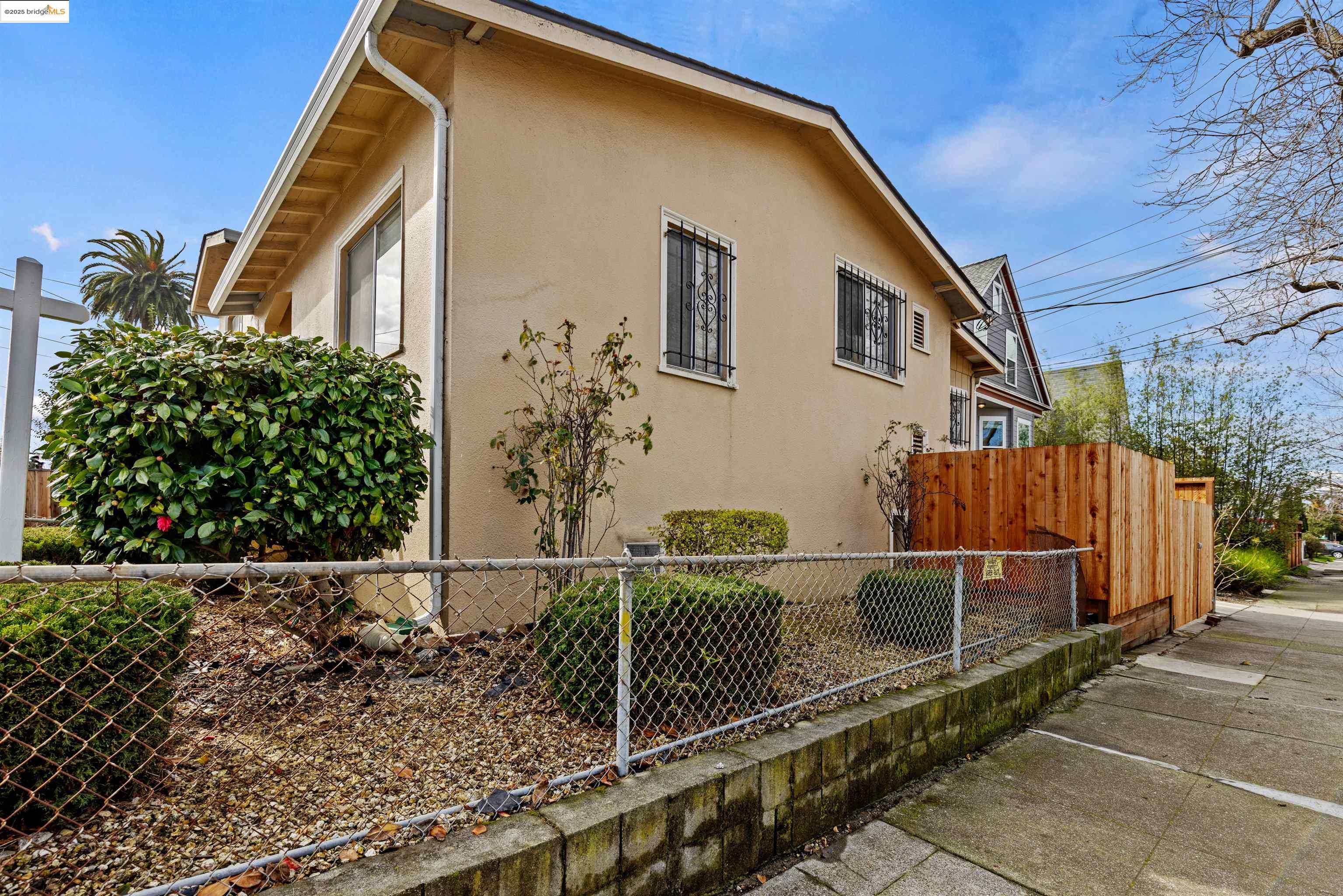 Detail Gallery Image 16 of 16 For 3324 California St, Berkeley,  CA 94703 - 2 Beds | 1 Baths