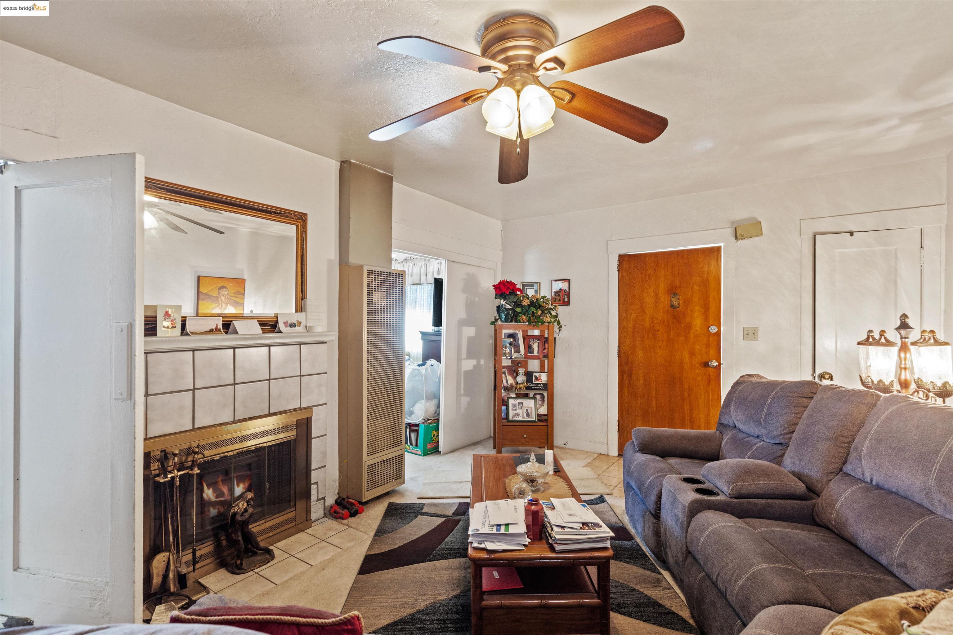 Detail Gallery Image 7 of 16 For 3324 California St, Berkeley,  CA 94703 - 2 Beds | 1 Baths