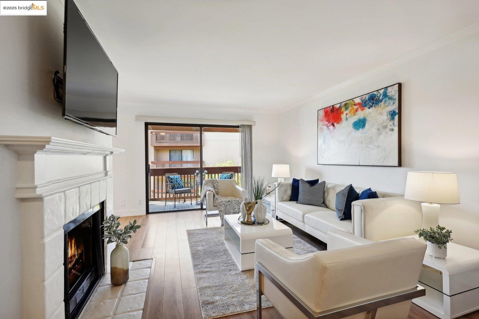 Detail Gallery Image 1 of 32 For 456 Mariners Island Blvd #212,  San Mateo,  CA 94404 - 2 Beds | 2 Baths