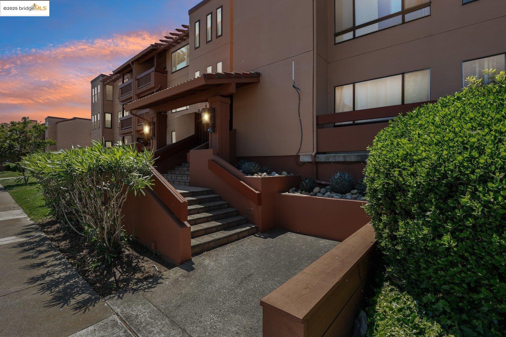 Detail Gallery Image 24 of 32 For 456 Mariners Island Blvd #212,  San Mateo,  CA 94404 - 2 Beds | 2 Baths