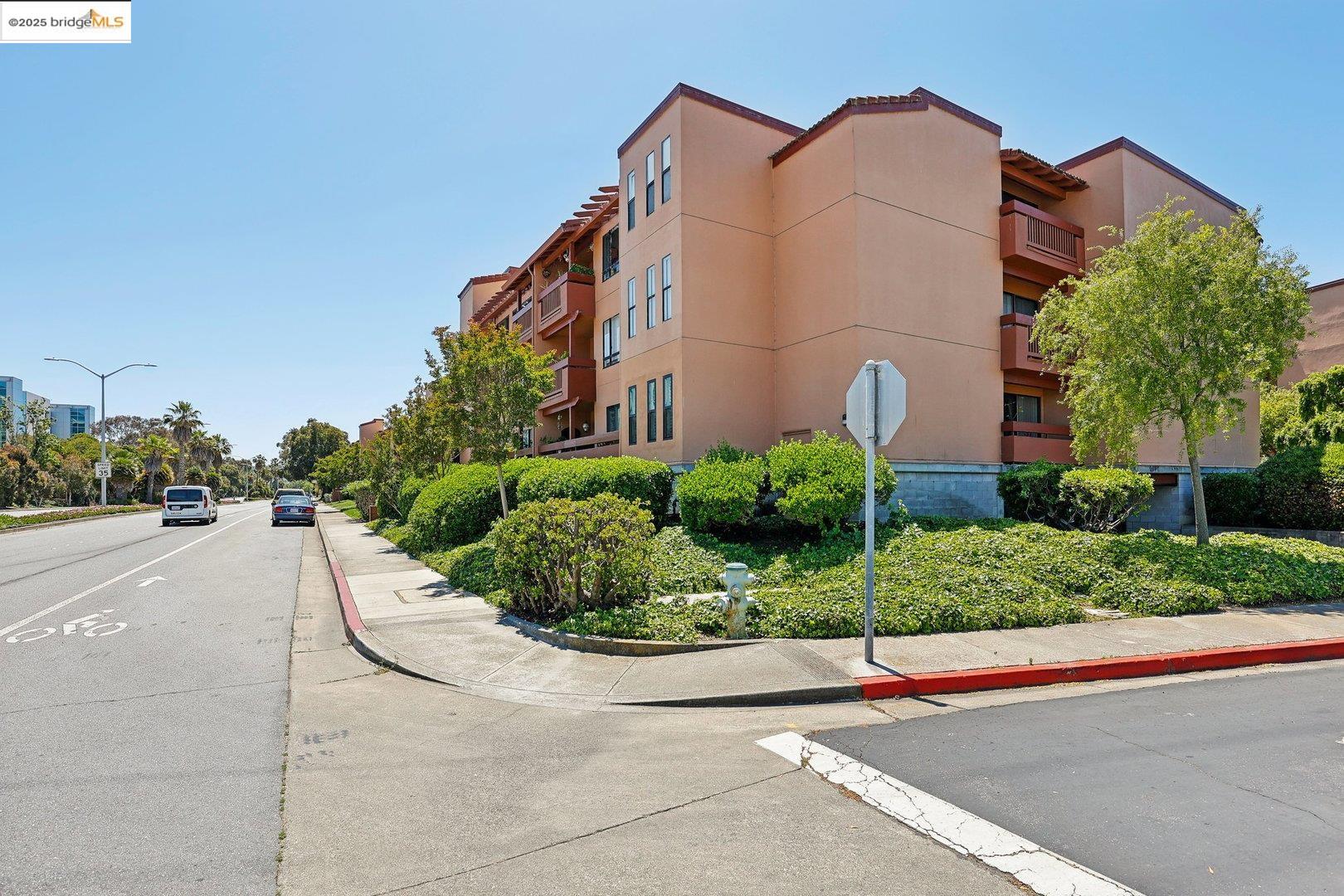 Detail Gallery Image 26 of 32 For 456 Mariners Island Blvd #212,  San Mateo,  CA 94404 - 2 Beds | 2 Baths