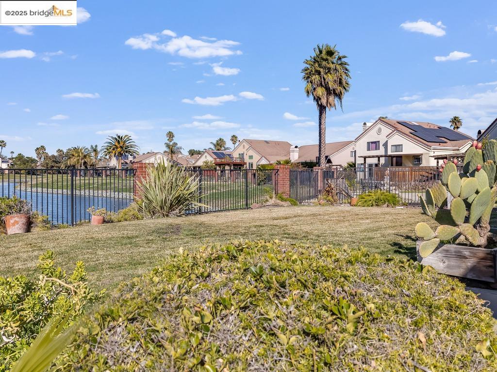 Detail Gallery Image 5 of 13 For 1200 Saint Andrews Dr, Discovery Bay,  CA 94505 - 2 Beds | 2 Baths