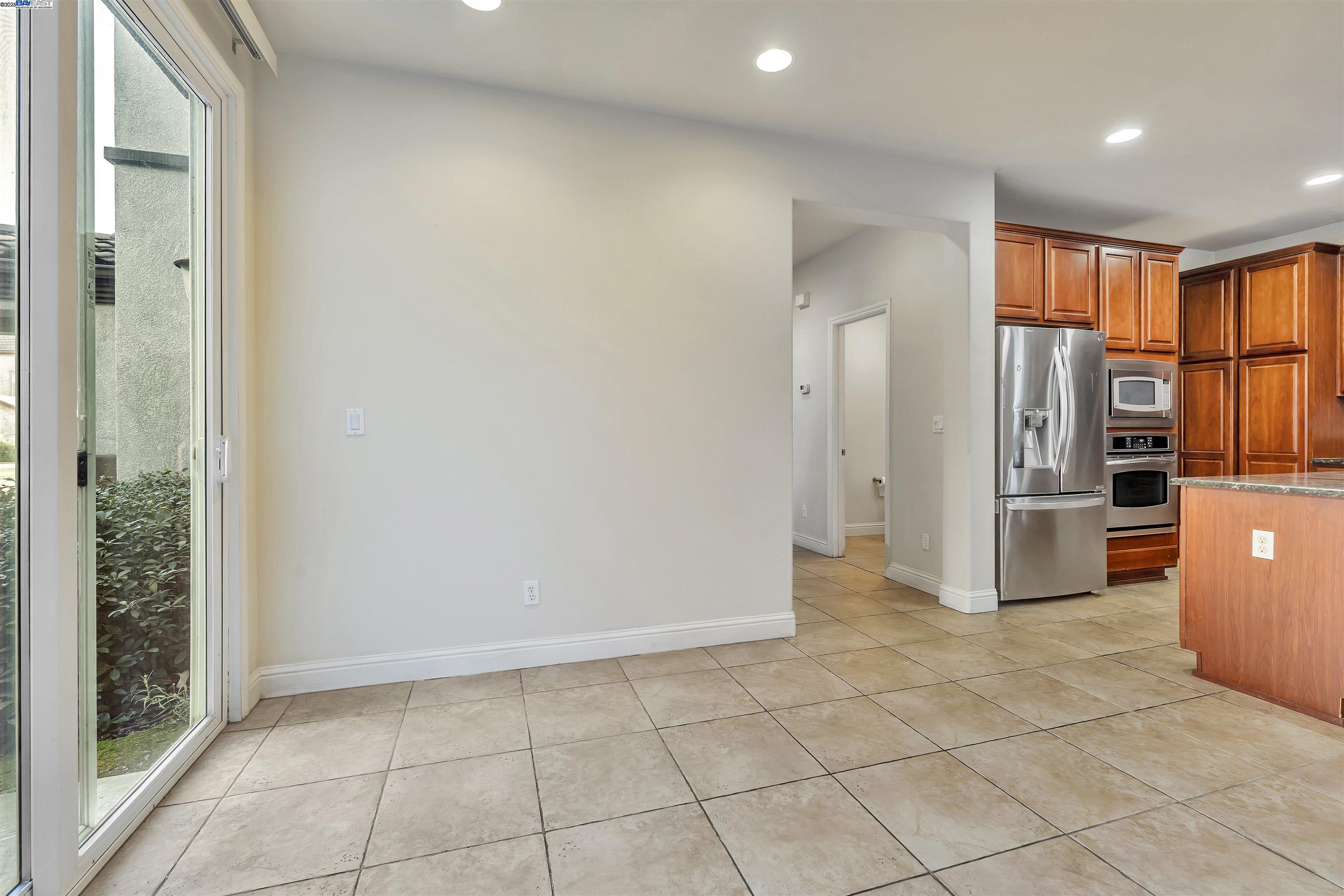 Detail Gallery Image 17 of 59 For 501 Carnaby Rd, Lathrop,  CA 95330 - 4 Beds | 2/1 Baths