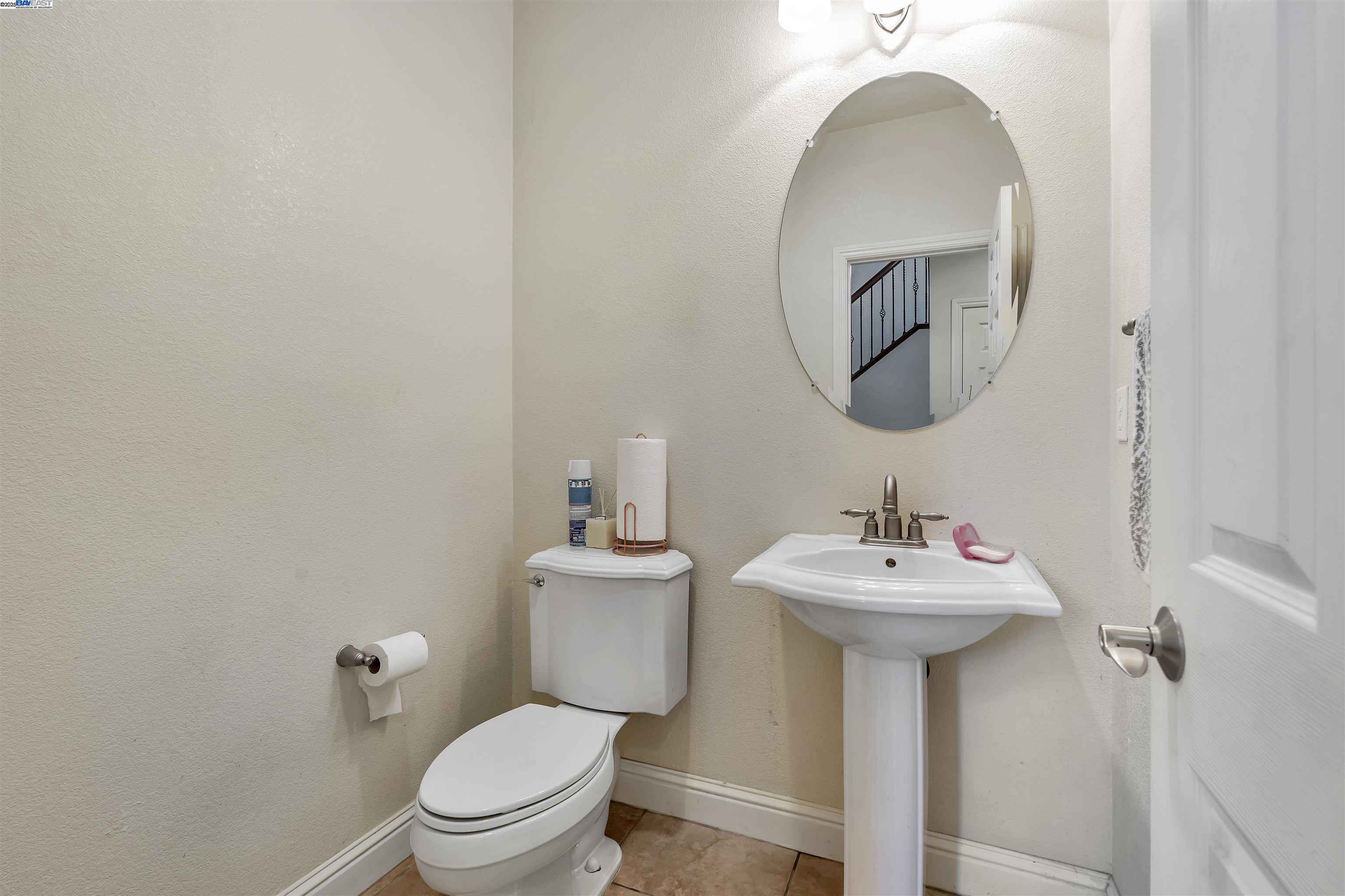 Detail Gallery Image 26 of 59 For 501 Carnaby Rd, Lathrop,  CA 95330 - 4 Beds | 2/1 Baths
