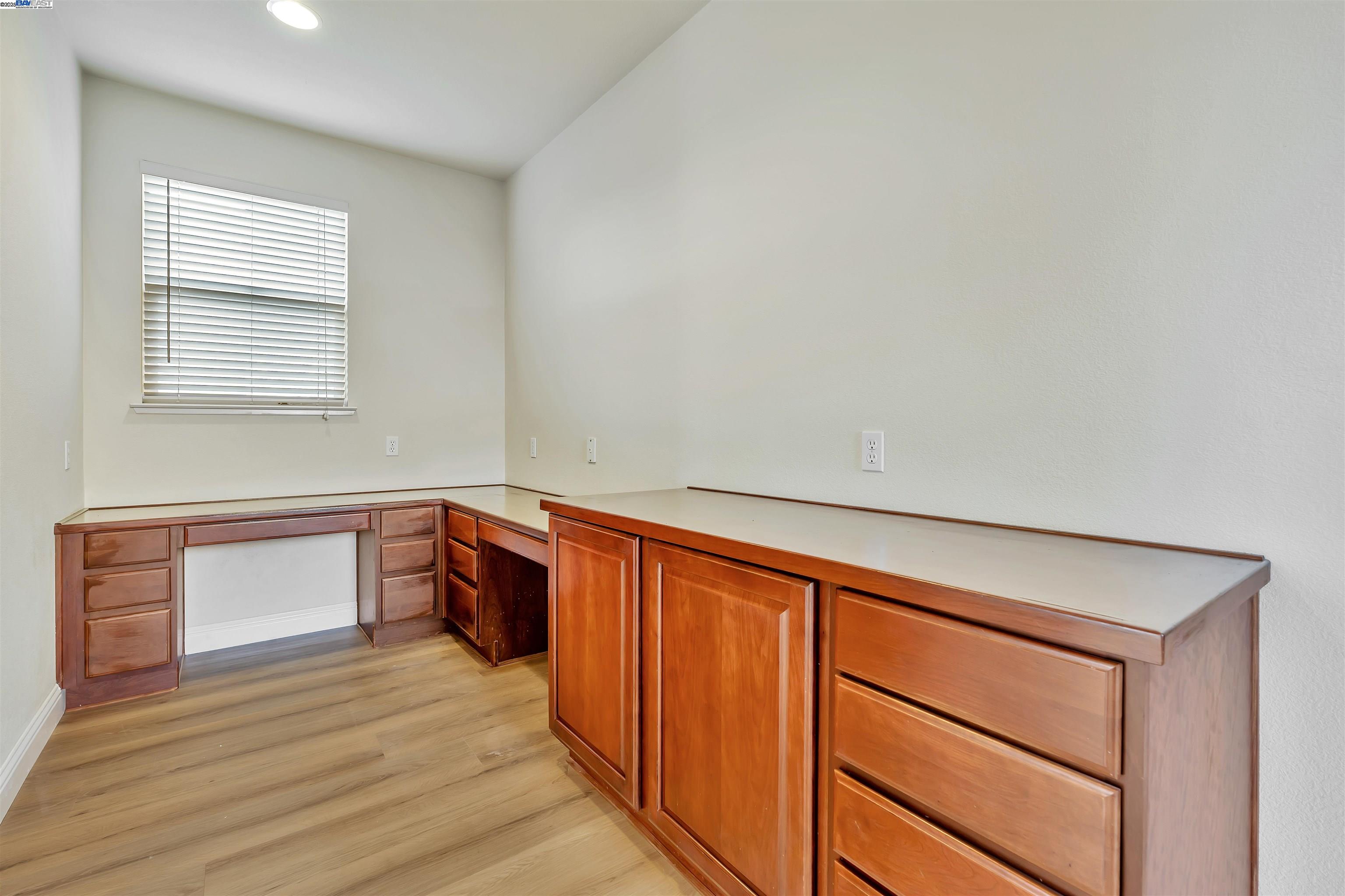 Detail Gallery Image 27 of 59 For 501 Carnaby Rd, Lathrop,  CA 95330 - 4 Beds | 2/1 Baths