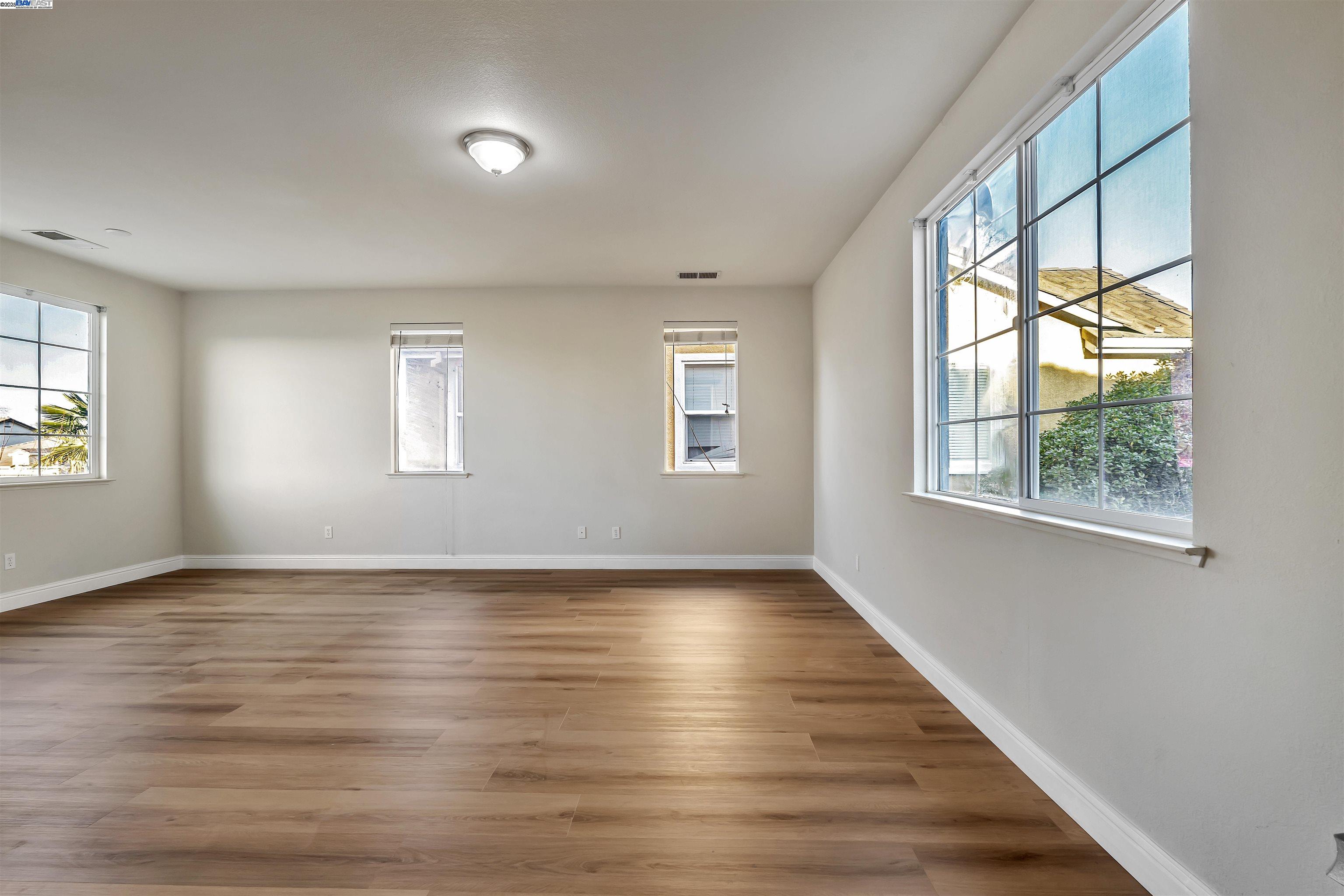 Detail Gallery Image 28 of 59 For 501 Carnaby Rd, Lathrop,  CA 95330 - 4 Beds | 2/1 Baths