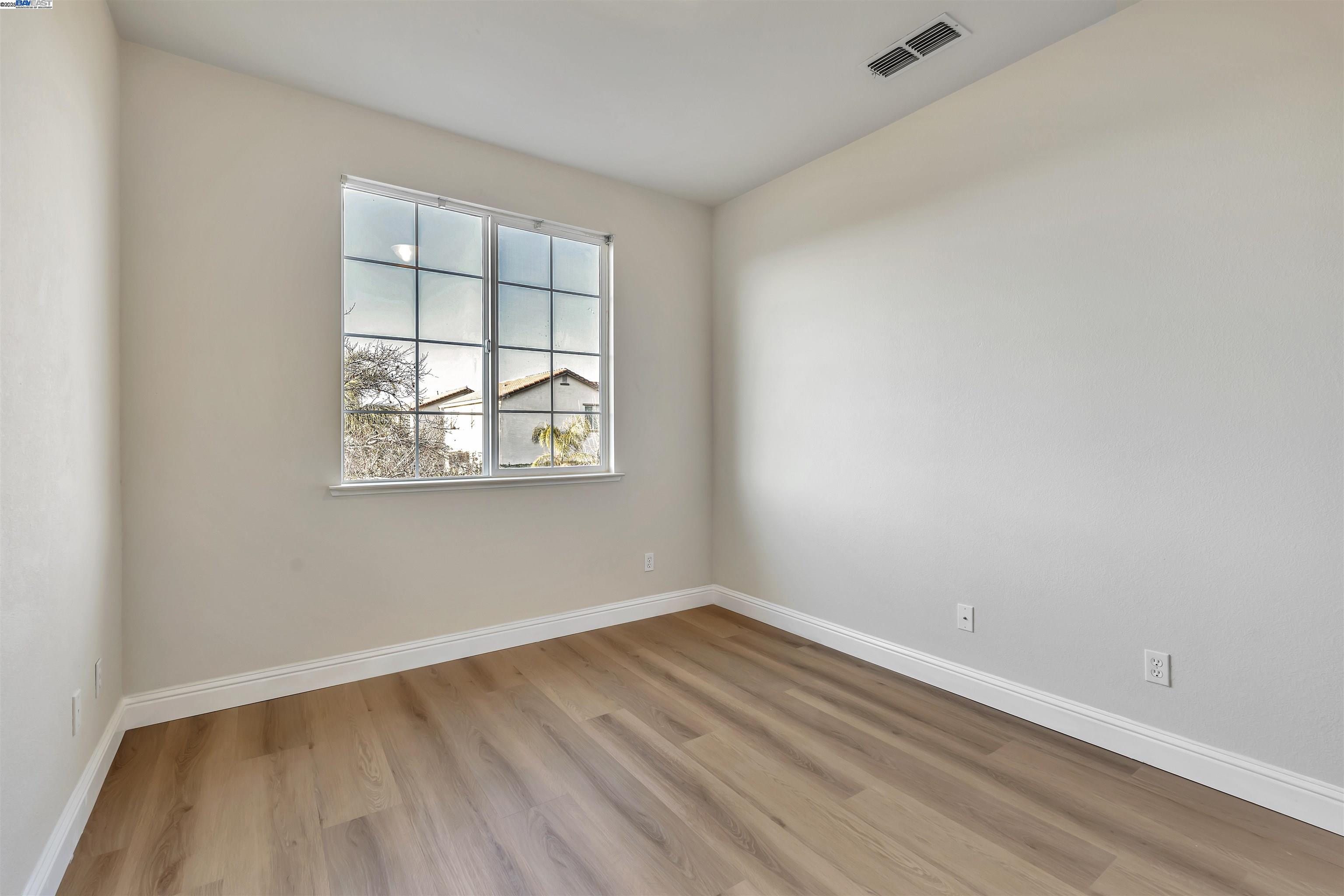 Detail Gallery Image 40 of 59 For 501 Carnaby Rd, Lathrop,  CA 95330 - 4 Beds | 2/1 Baths