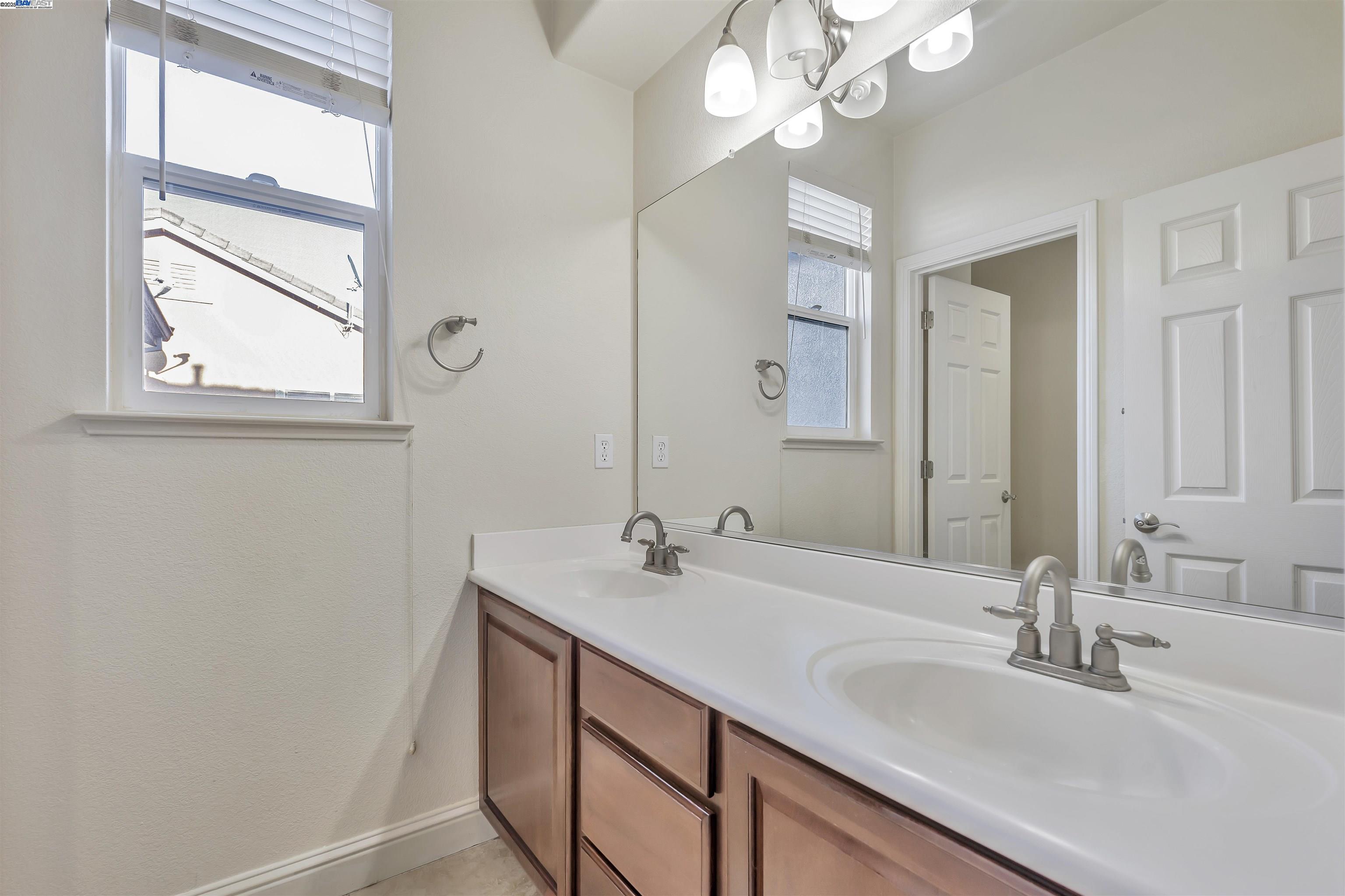 Detail Gallery Image 41 of 59 For 501 Carnaby Rd, Lathrop,  CA 95330 - 4 Beds | 2/1 Baths