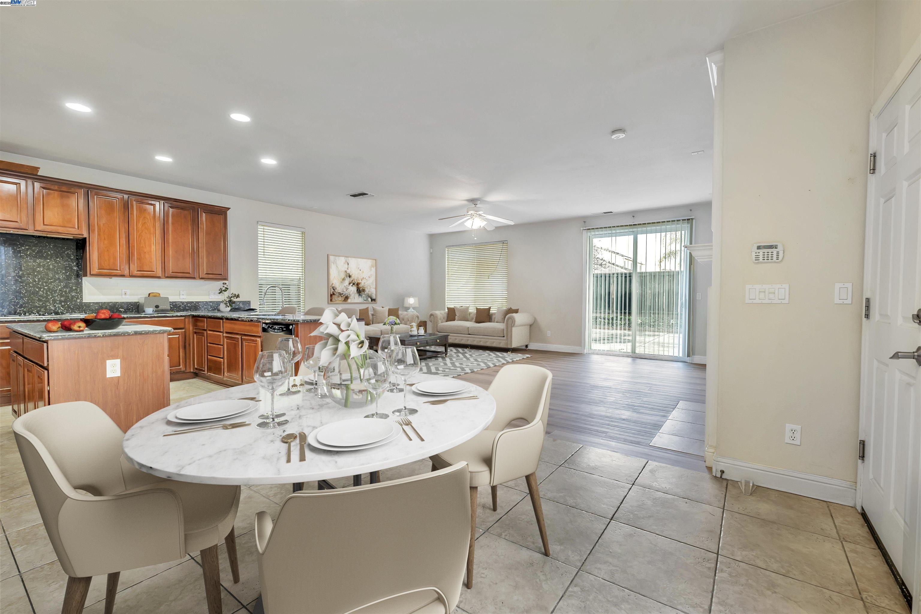 Detail Gallery Image 10 of 59 For 501 Carnaby Rd, Lathrop,  CA 95330 - 4 Beds | 2/1 Baths