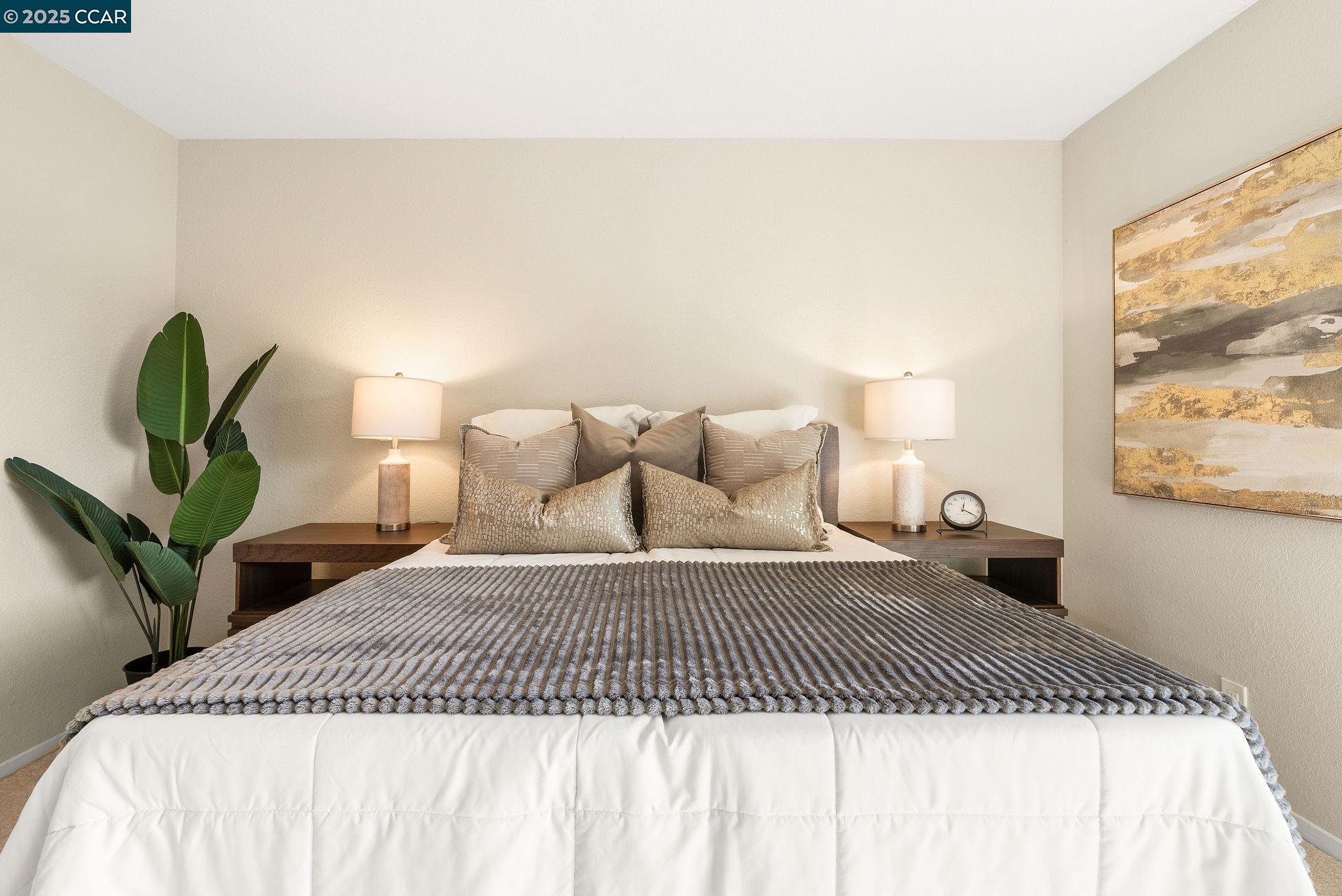 635 Canyon Oaks Dr # A, Oakland, California 94605, 1 Bedroom Bedrooms, 4 Rooms Rooms,1 BathroomBathrooms,Residential,For Sale,635 Canyon Oaks Dr # A,41086133