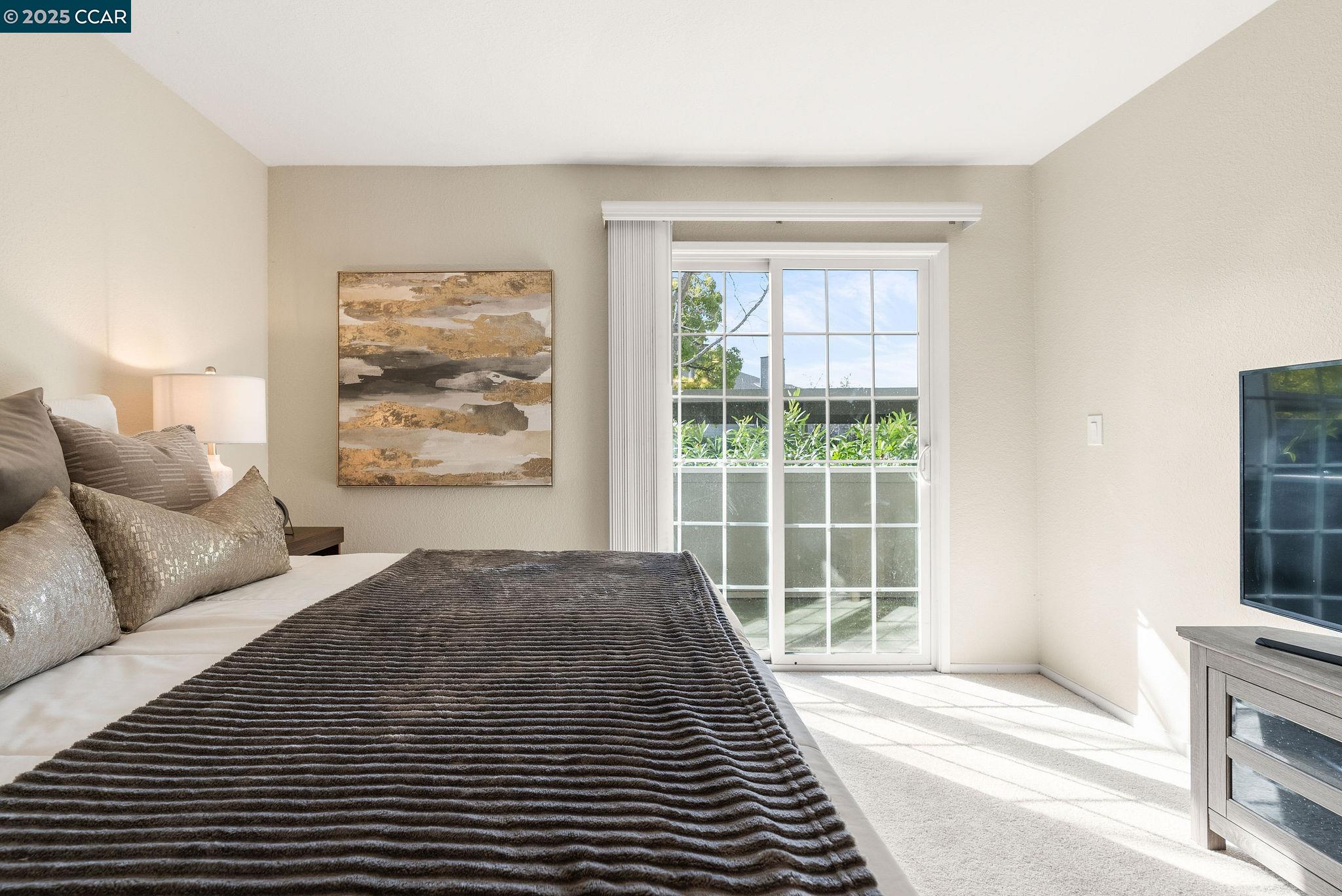 635 Canyon Oaks Dr # A, Oakland, California 94605, 1 Bedroom Bedrooms, 4 Rooms Rooms,1 BathroomBathrooms,Residential,For Sale,635 Canyon Oaks Dr # A,41086133