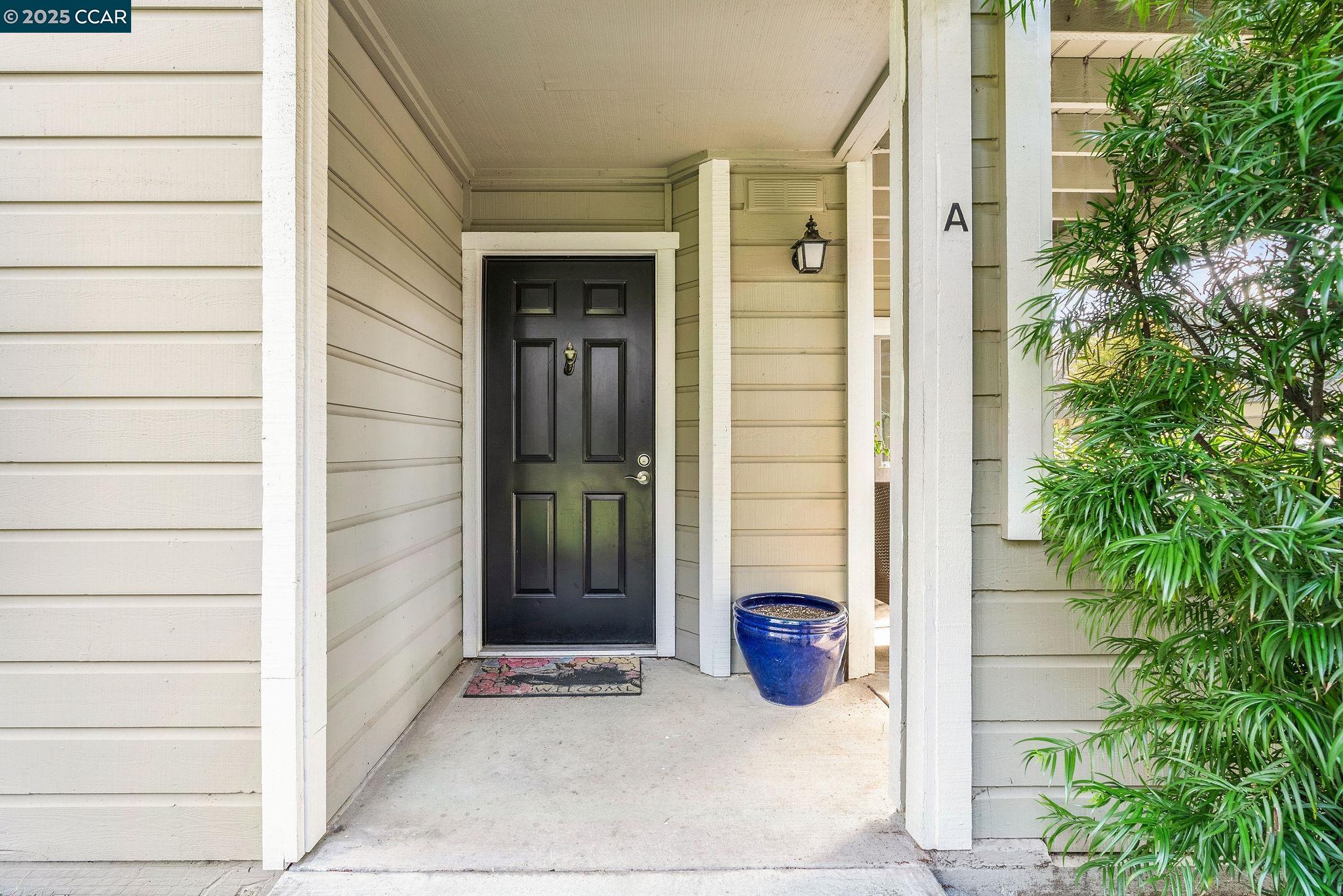 635 Canyon Oaks Dr # A, Oakland, California 94605, 1 Bedroom Bedrooms, 4 Rooms Rooms,1 BathroomBathrooms,Residential,For Sale,635 Canyon Oaks Dr # A,41086133