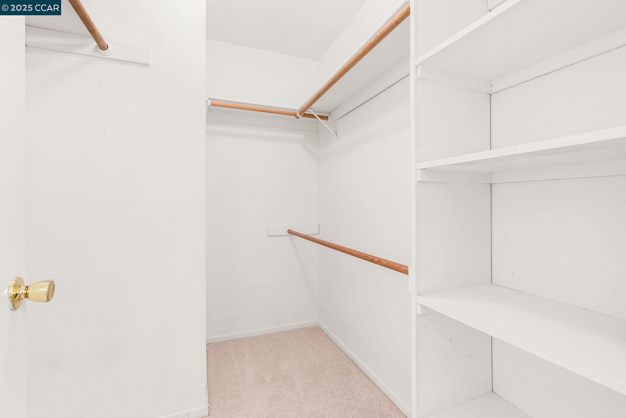 635 Canyon Oaks Dr # A, Oakland, California 94605, 1 Bedroom Bedrooms, 4 Rooms Rooms,1 BathroomBathrooms,Residential,For Sale,635 Canyon Oaks Dr # A,41086133