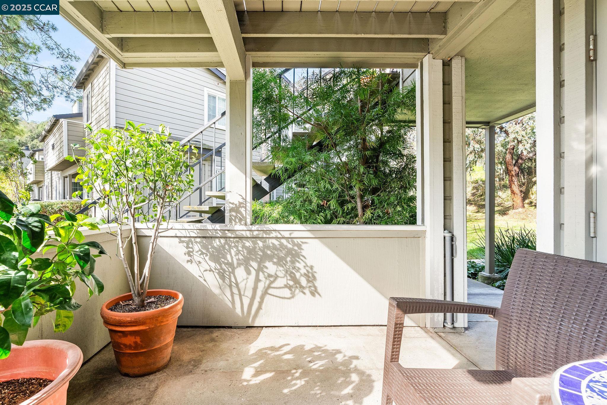 635 Canyon Oaks Dr # A, Oakland, California 94605, 1 Bedroom Bedrooms, 4 Rooms Rooms,1 BathroomBathrooms,Residential,For Sale,635 Canyon Oaks Dr # A,41086133