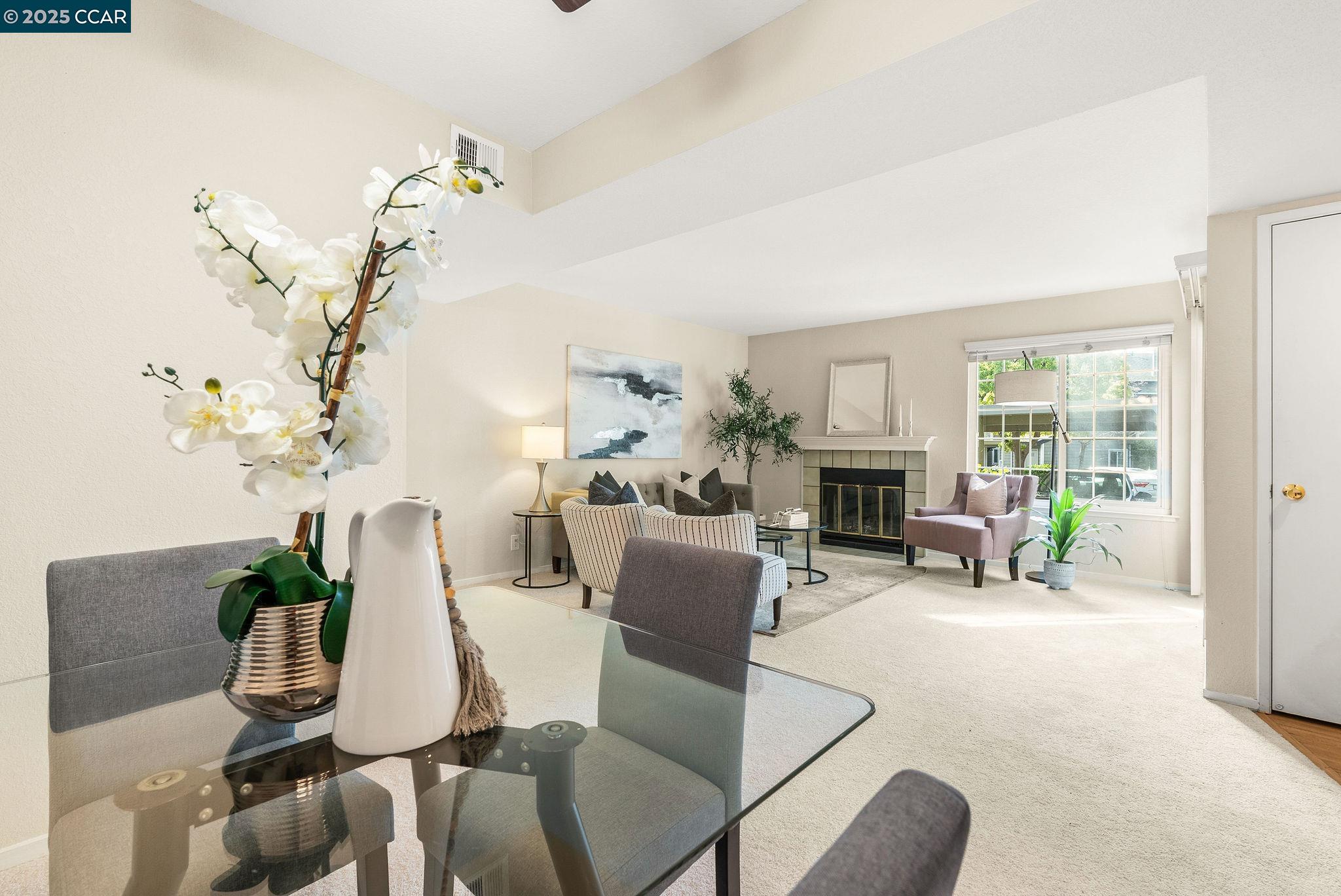635 Canyon Oaks Dr # A, Oakland, California 94605, 1 Bedroom Bedrooms, 4 Rooms Rooms,1 BathroomBathrooms,Residential,For Sale,635 Canyon Oaks Dr # A,41086133