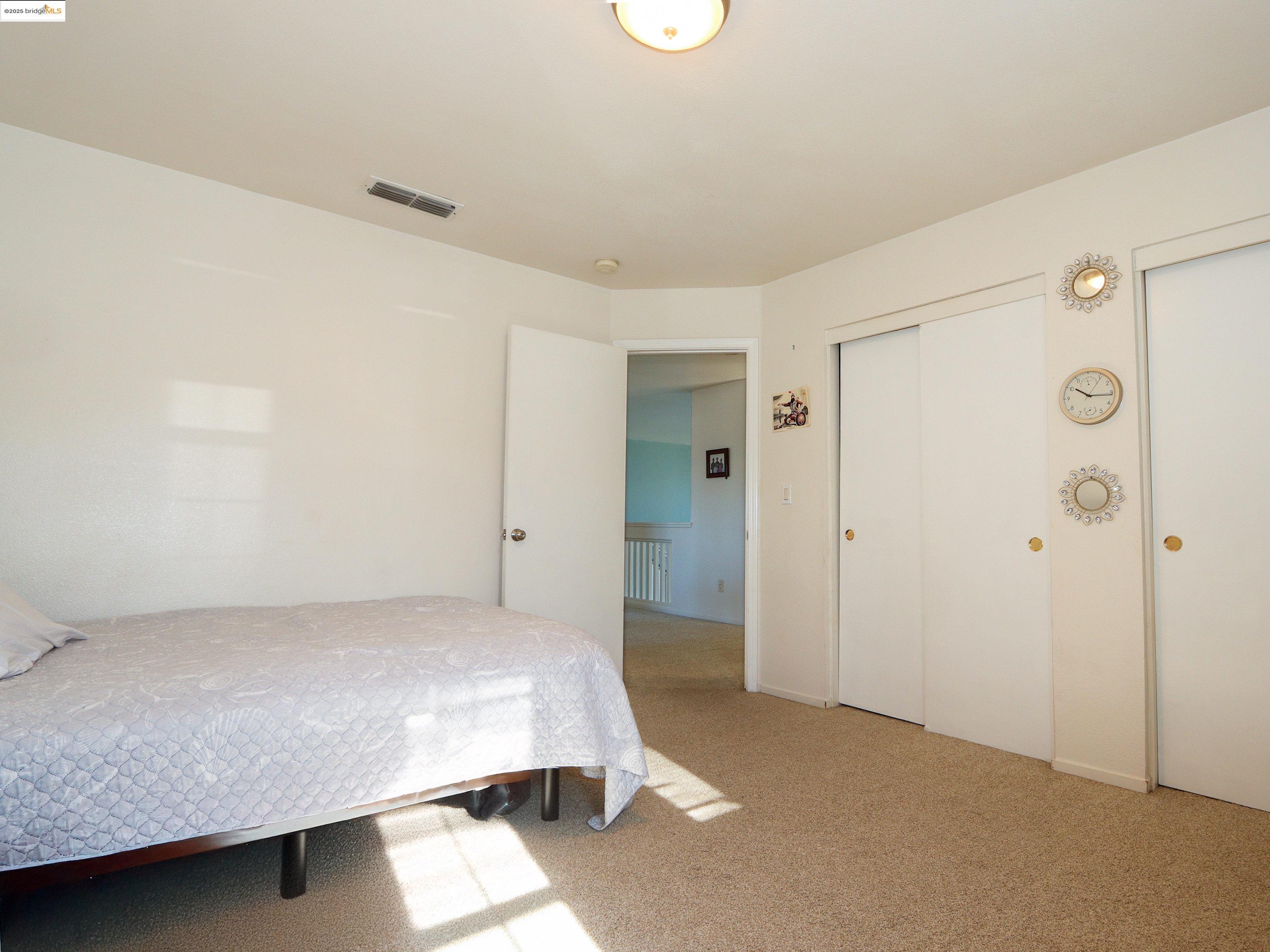 Detail Gallery Image 13 of 29 For 777 Brittanyann Ln., Stockton,  CA 95206 - 5 Beds | 2/1 Baths