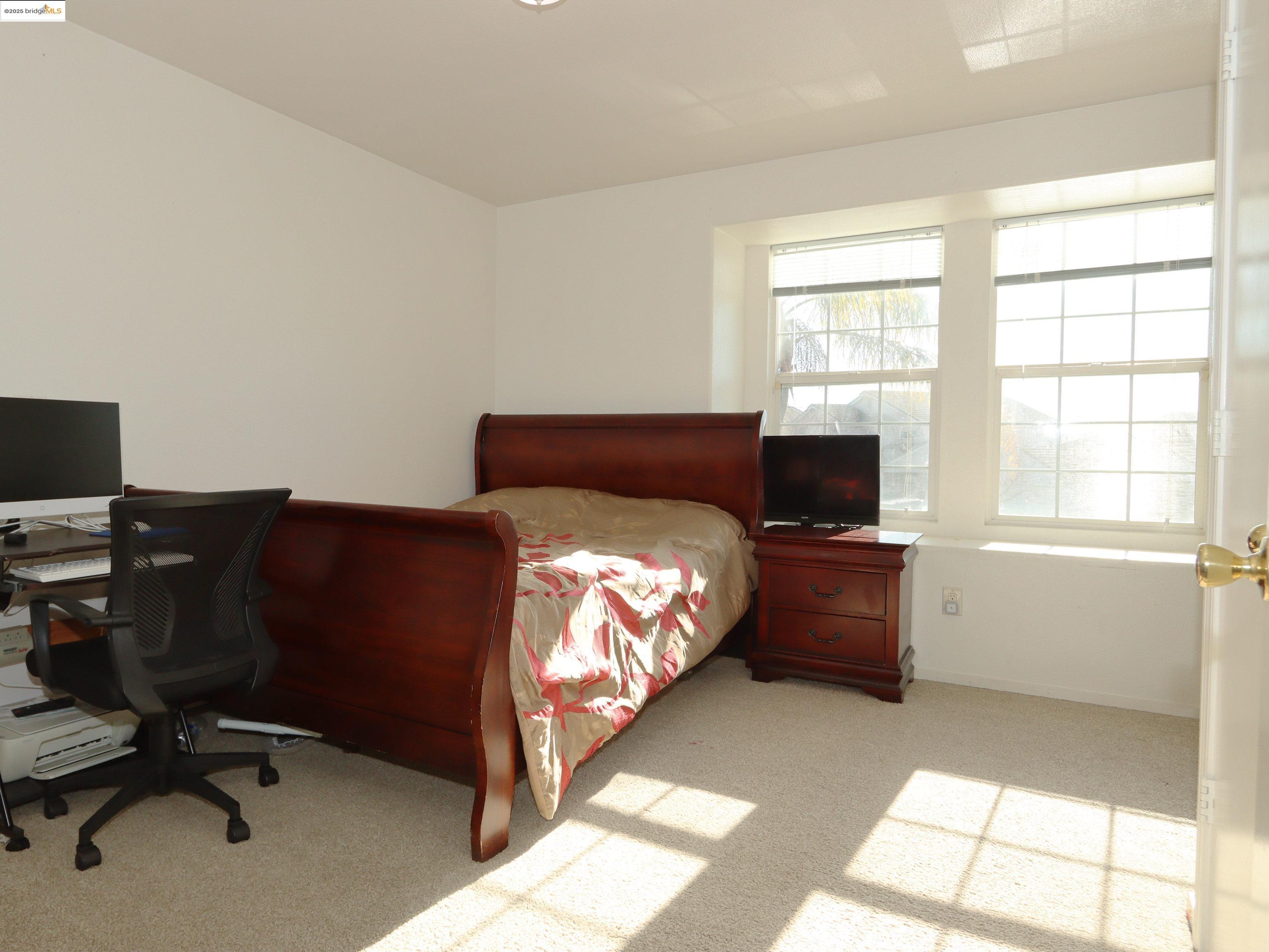 Detail Gallery Image 14 of 29 For 777 Brittanyann Ln., Stockton,  CA 95206 - 5 Beds | 2/1 Baths