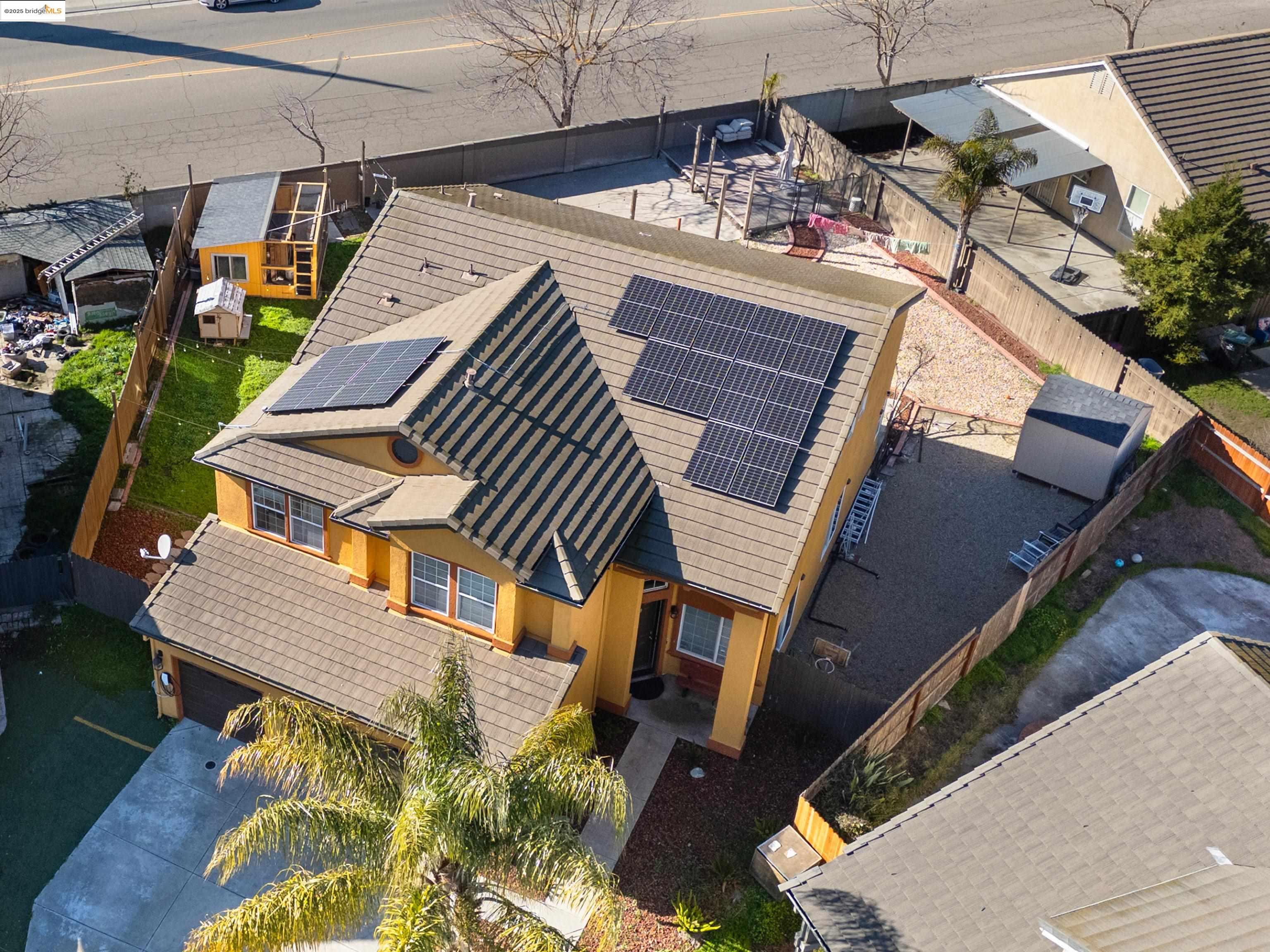 Detail Gallery Image 23 of 29 For 777 Brittanyann Ln., Stockton,  CA 95206 - 5 Beds | 2/1 Baths