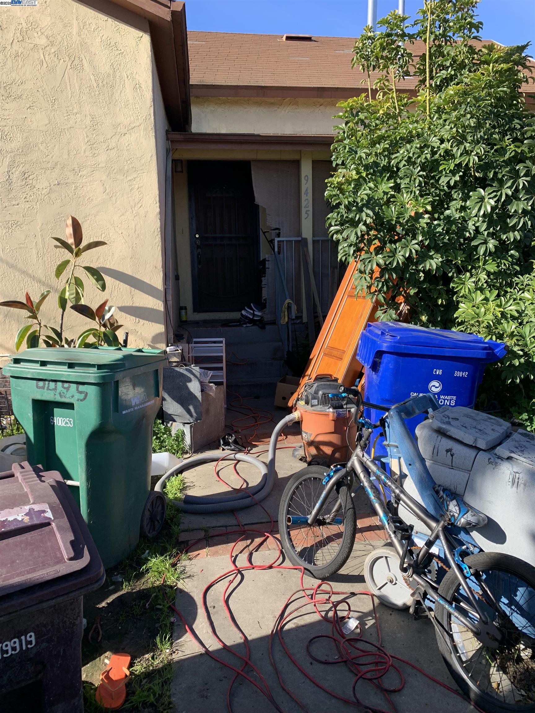 9423 C St., Oakland, California 94603, 3 Bedrooms Bedrooms, 5 Rooms Rooms,1 BathroomBathrooms,Residential,For Sale,9423 C St.,41086137
