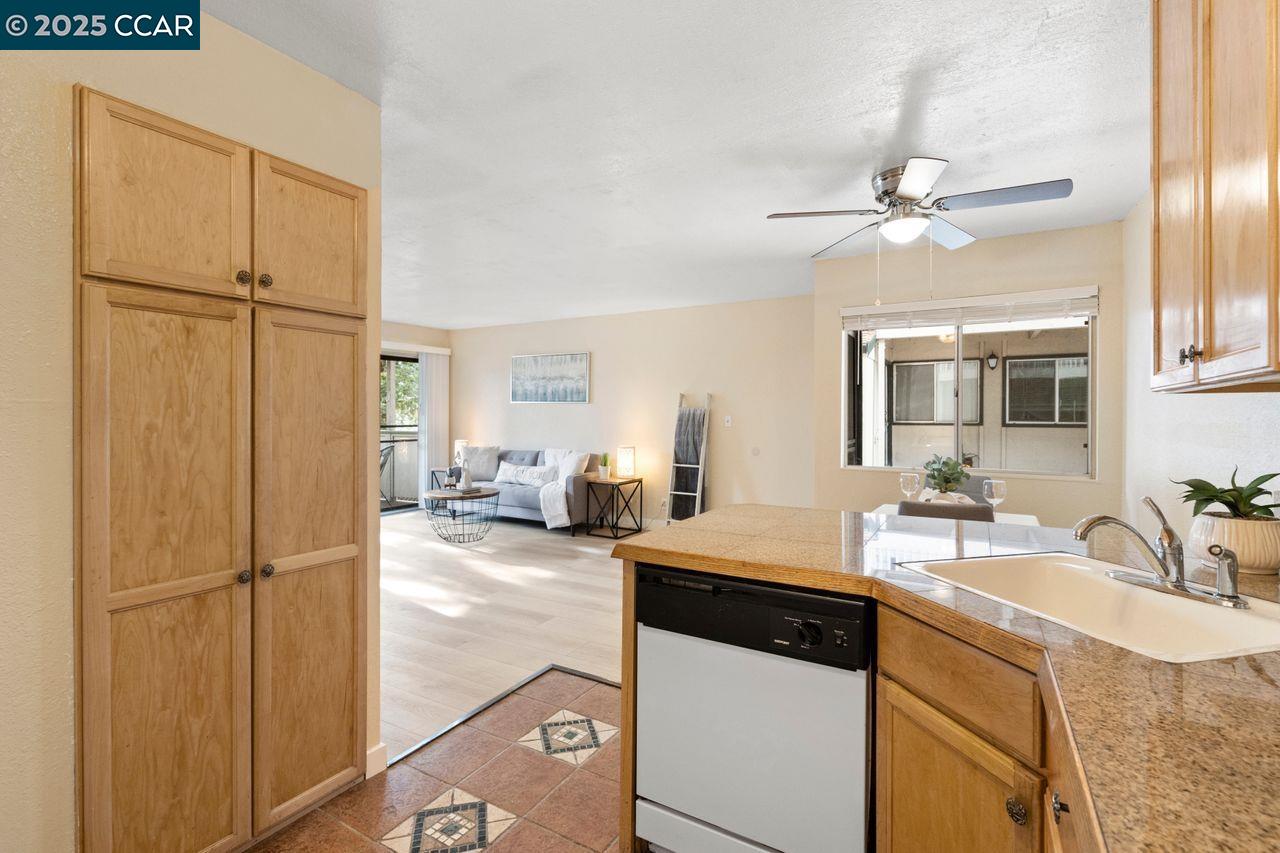 Photo #13: 41086147 Listing: Photo #13