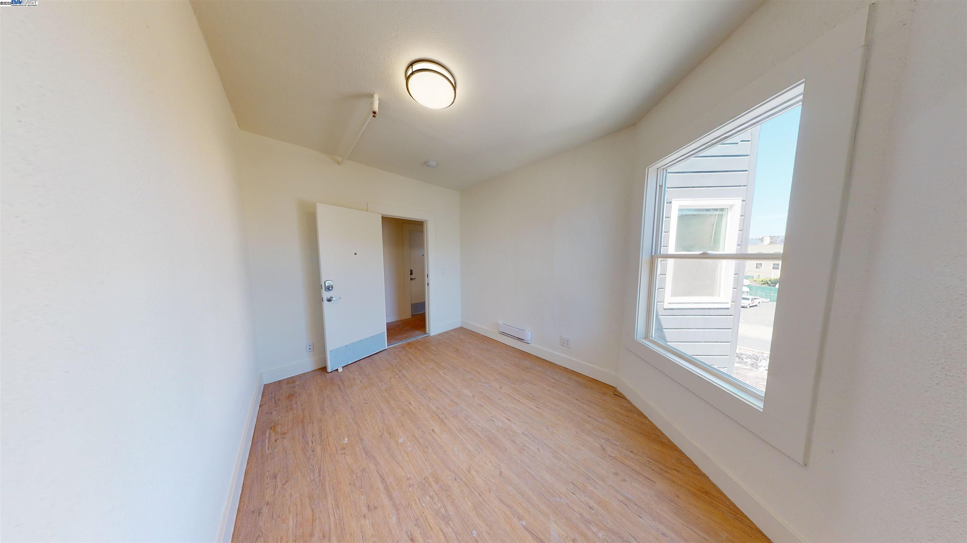 Detail Gallery Image 15 of 25 For 2327 San Pablo Ave, Oakland,  CA 94612 - – Beds | – Baths