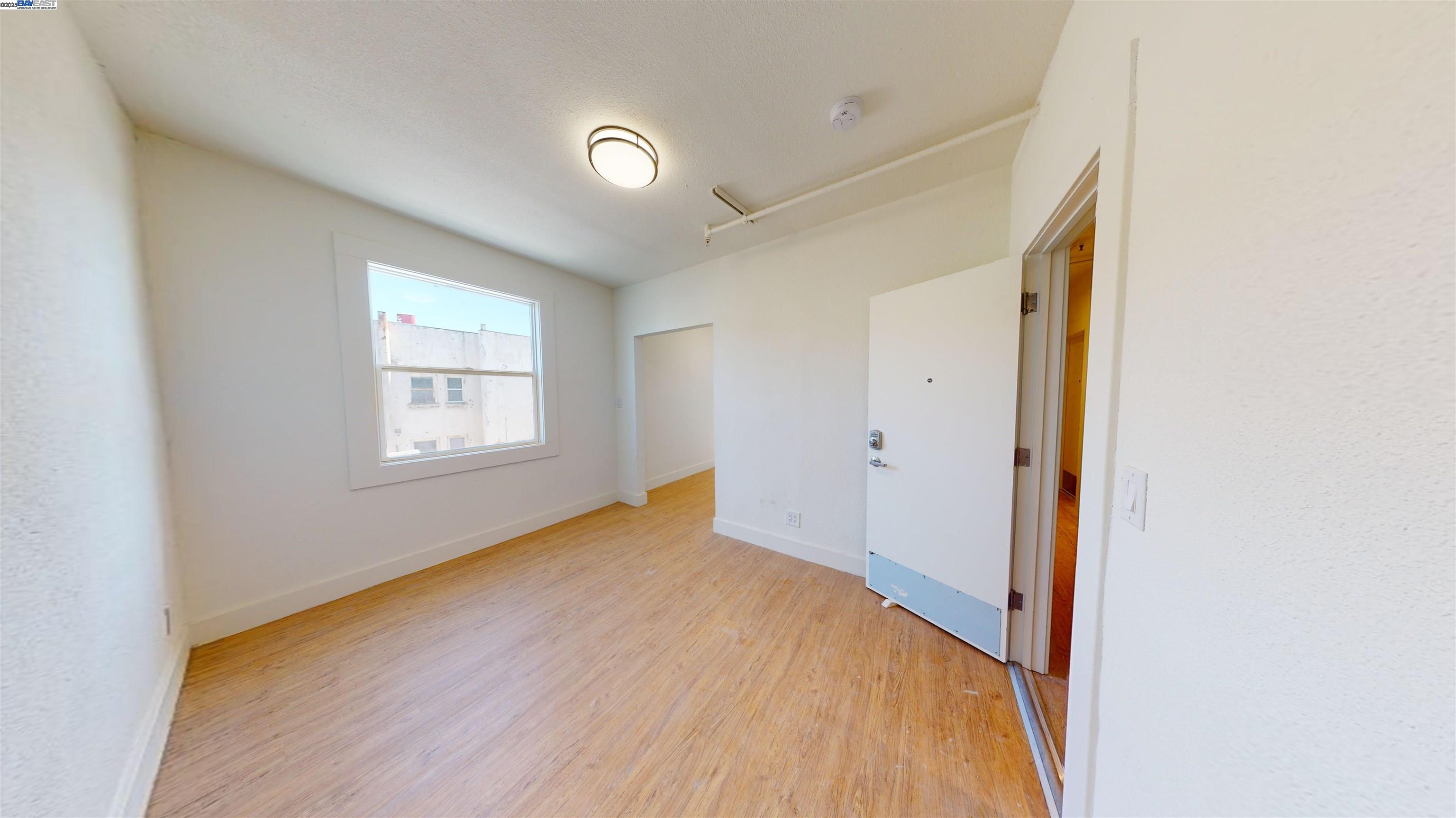 Detail Gallery Image 16 of 25 For 2327 San Pablo Ave, Oakland,  CA 94612 - – Beds | – Baths