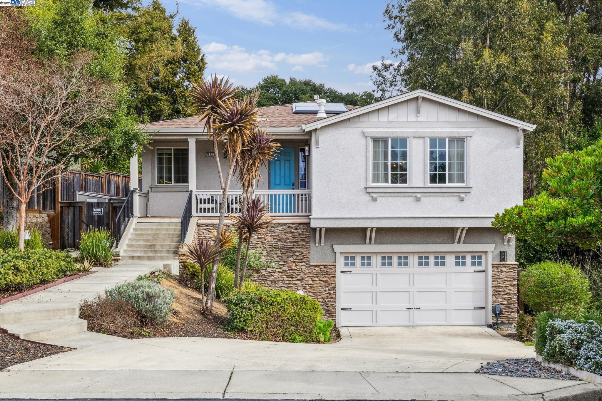 Detail Gallery Image 1 of 1 For 2693 Highland Trail Ct, Hayward,  CA 94541 - 3 Beds | 3 Baths