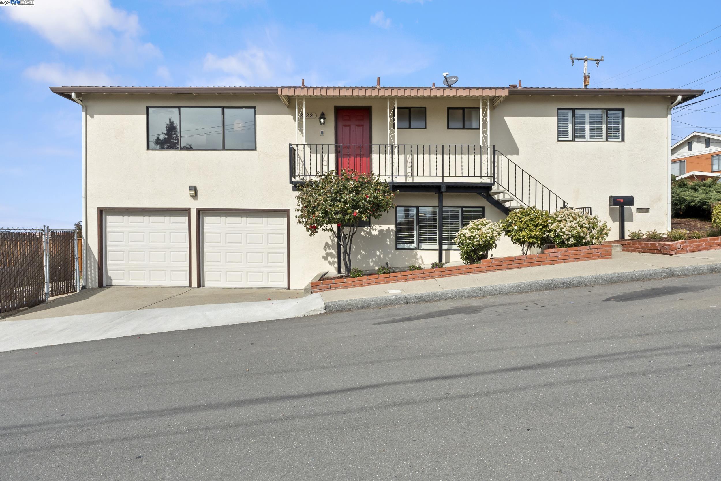 Detail Gallery Image 1 of 1 For 2122 Pico Pl, San Leandro,  CA 94578 - 3 Beds | 2/1 Baths